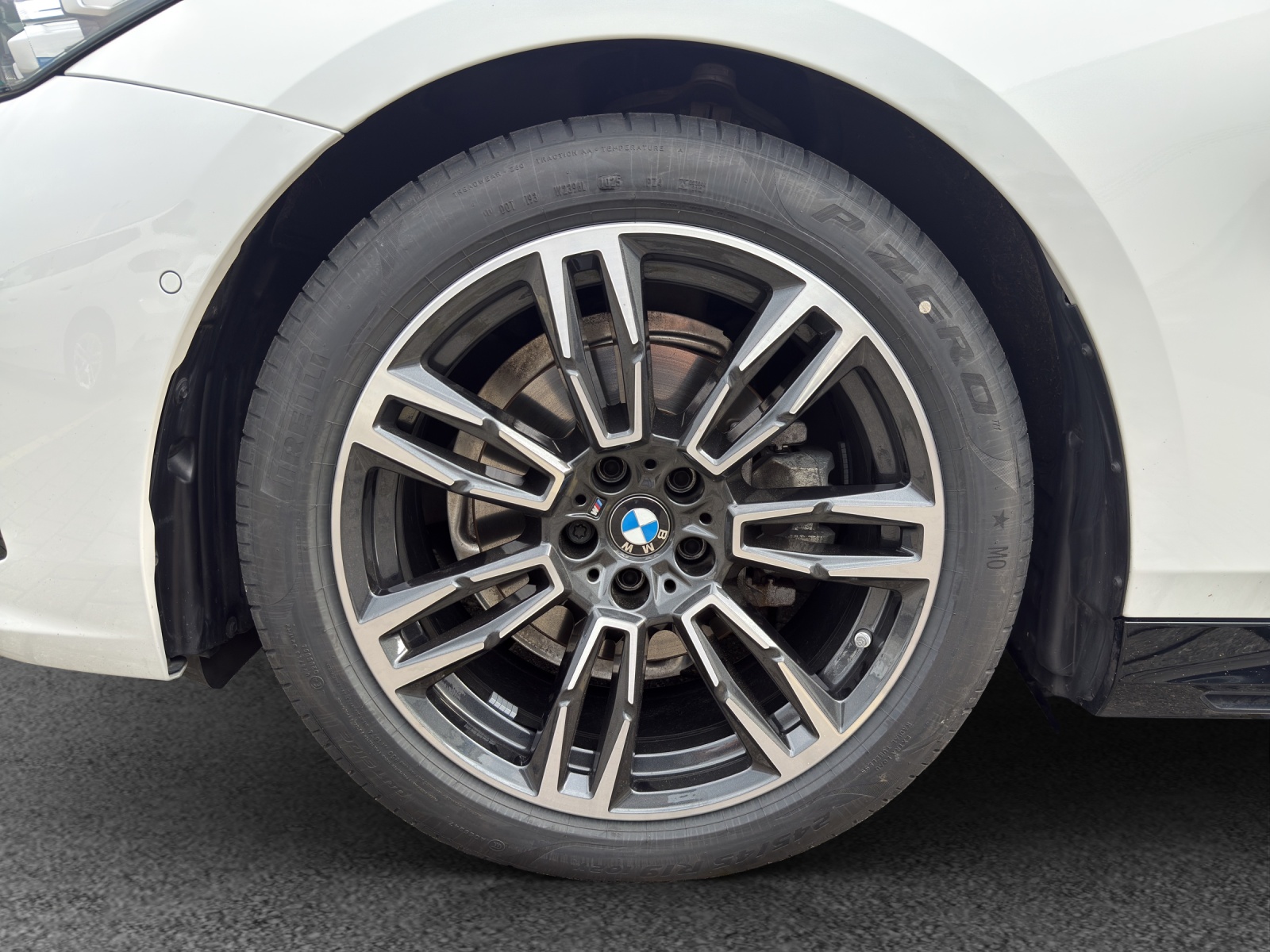 BMW 520d xDrive 48V M Sport-image-8