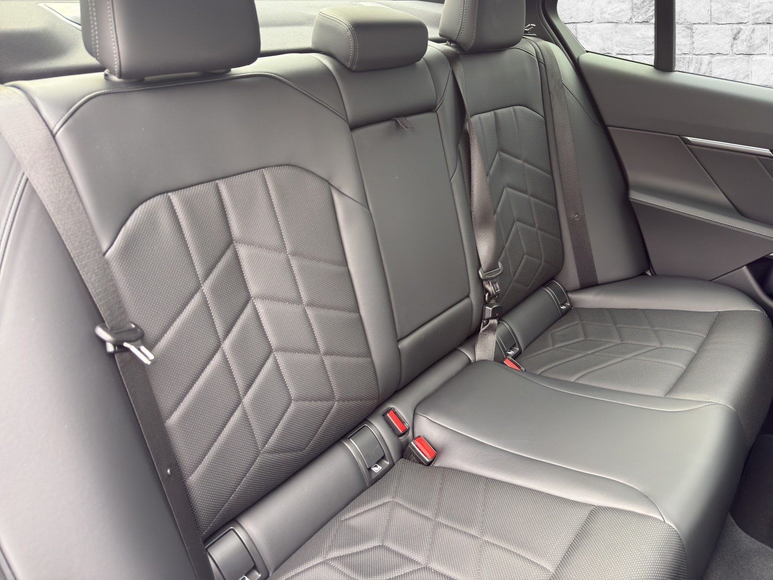 BMW 520d xDrive 48V M Sport-image-18