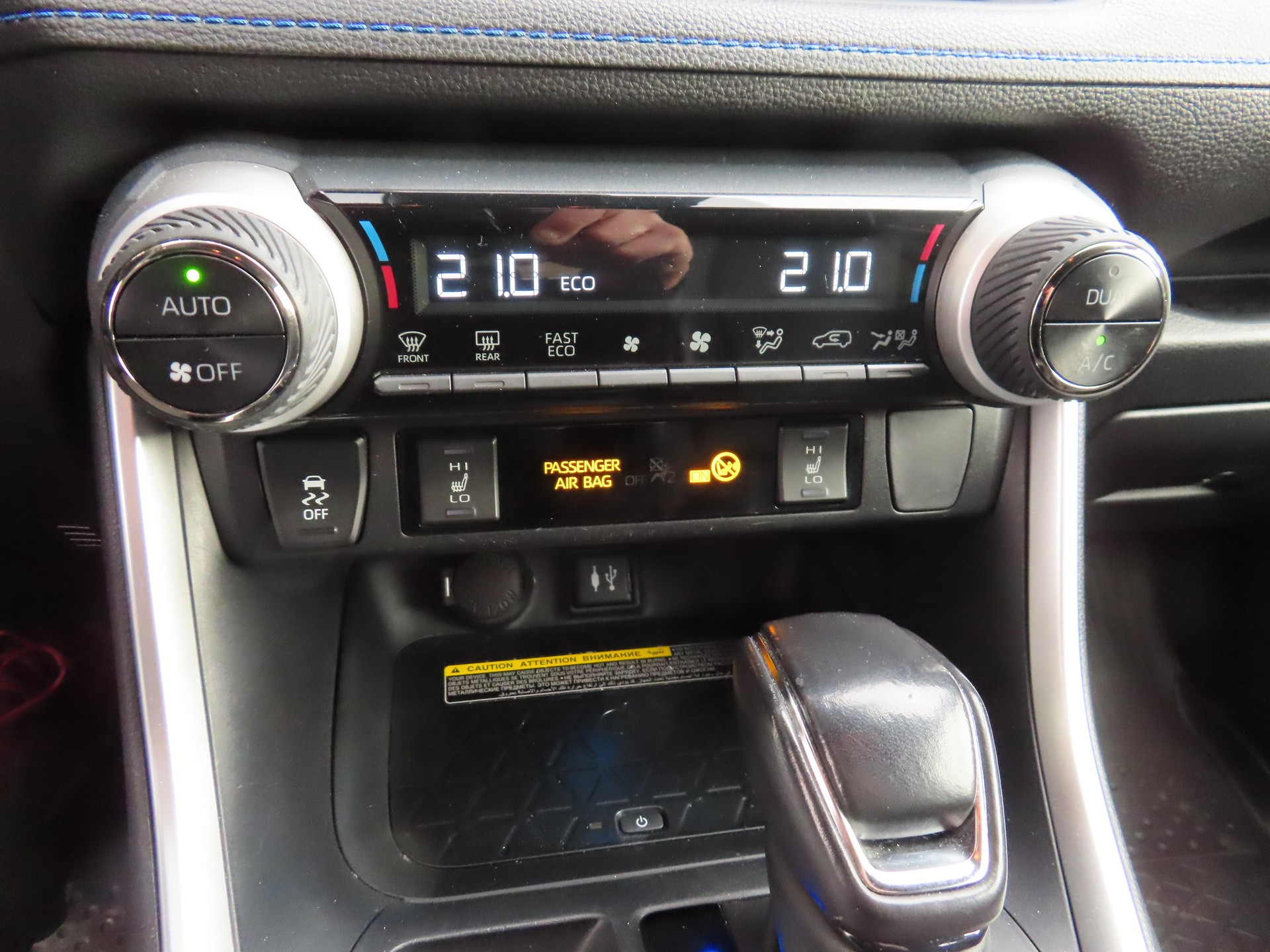 TOYOTA RAV4 2.5 HEV Style-image-9