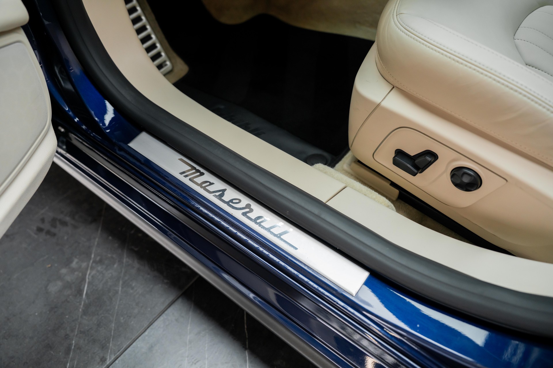 MASERATI Ghibli S Q4 3.0 V6 Automatica-image-23
