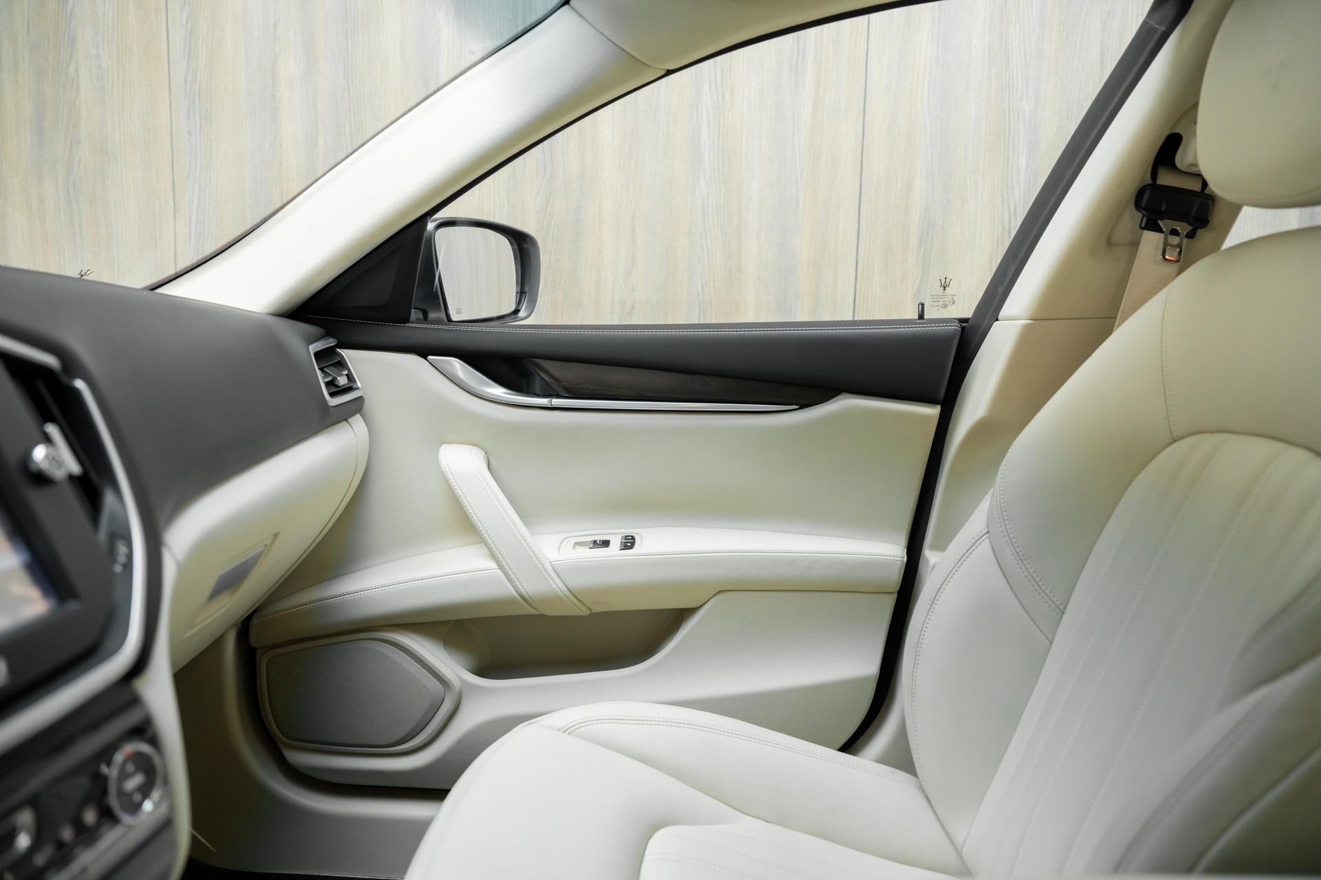 MASERATI Ghibli S Q4 3.0 V6 Automatica-image-16