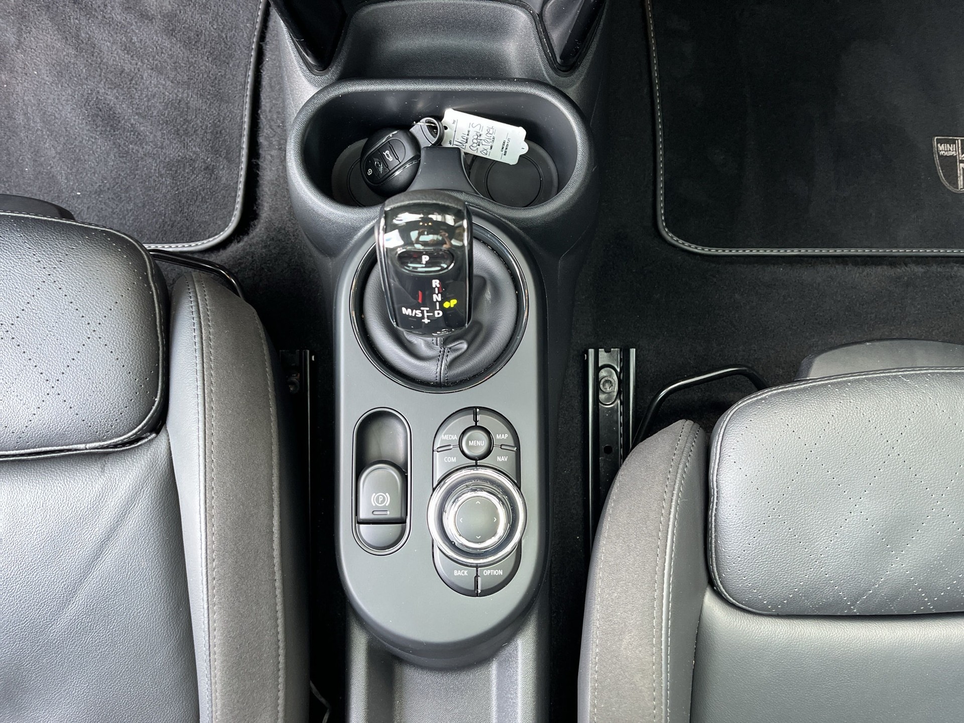 MINI Cooper S Steptronic DKG-image-12