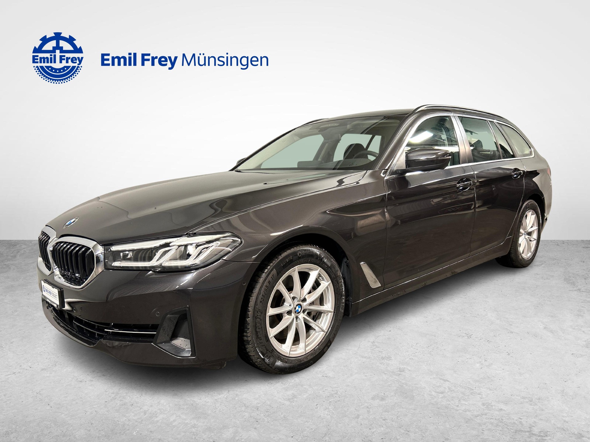BMW 530d xDrive Touring-image-1