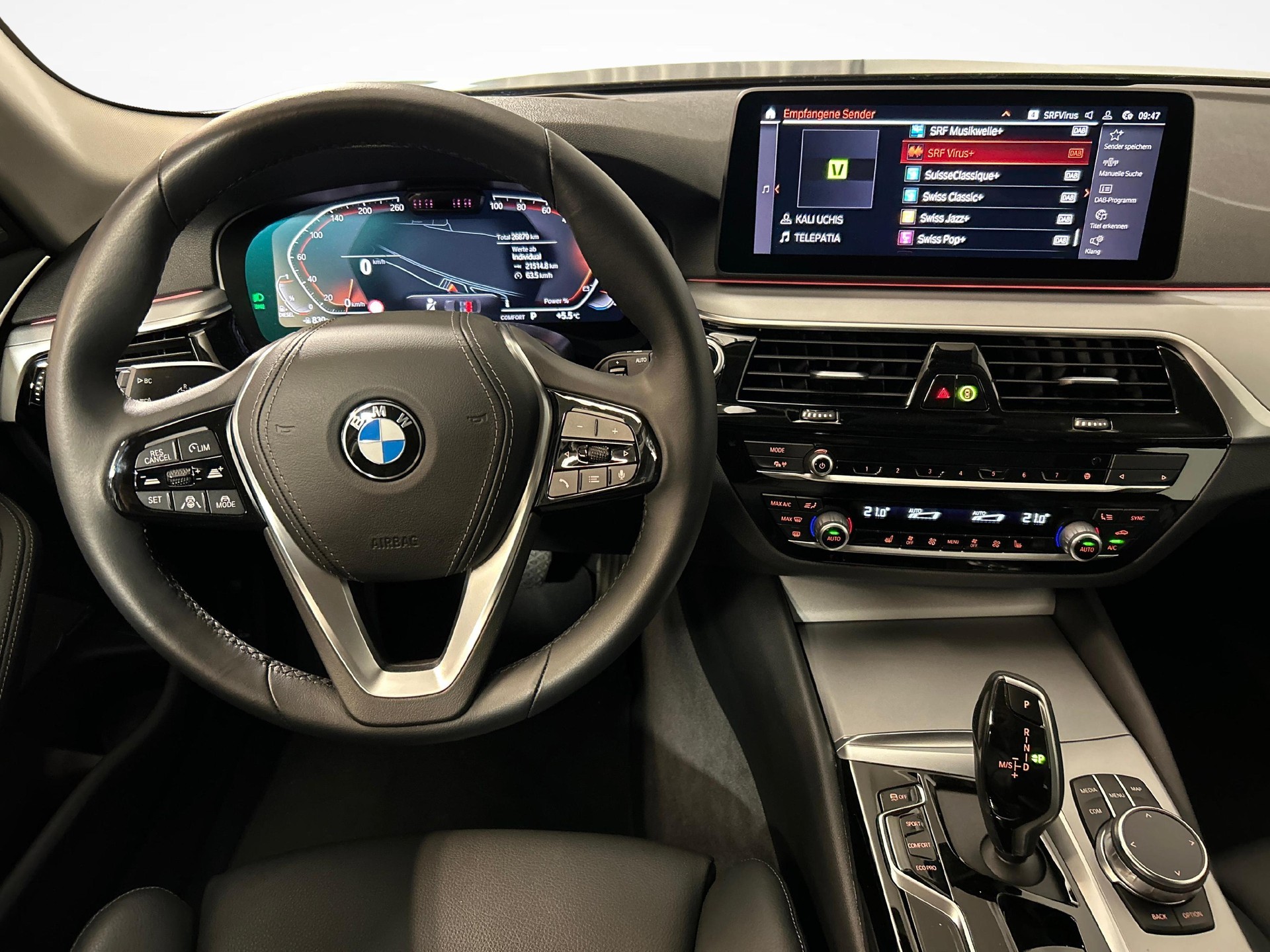 BMW 530d xDrive Touring-image-5