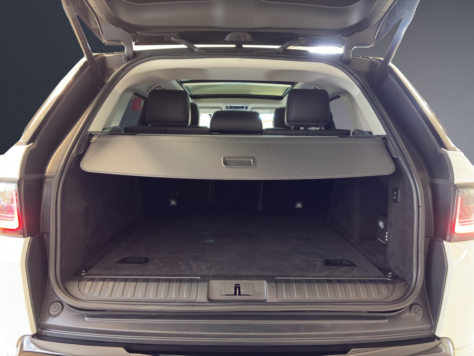 LAND ROVER RR Sport D250 I6 MHEV S-image-17