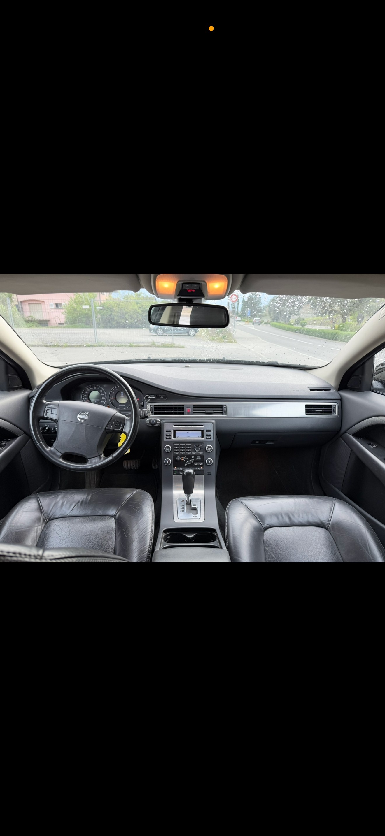 VOLVO XC70 3.2 AWD Momentum Geartronic-image-10