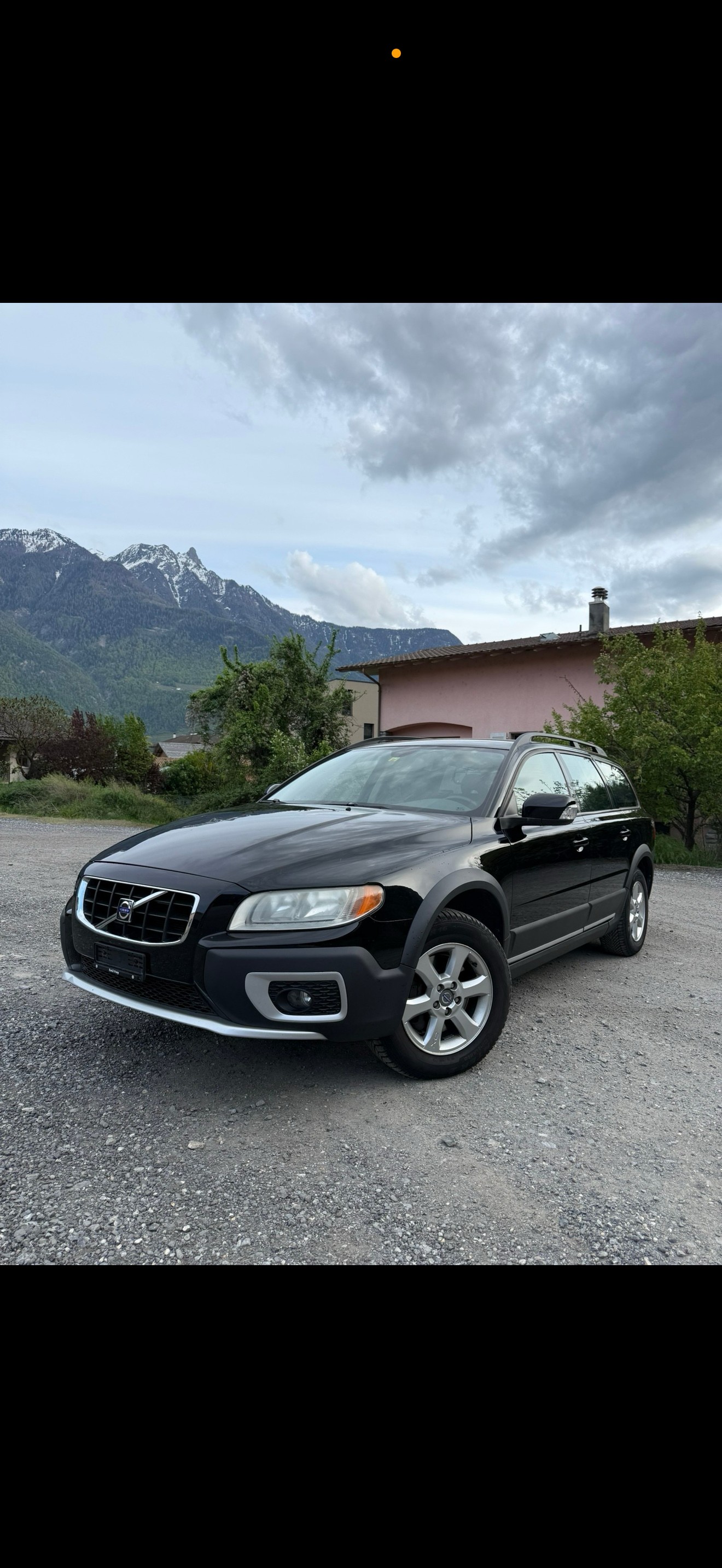 VOLVO XC70 3.2 AWD Momentum Geartronic-image-0