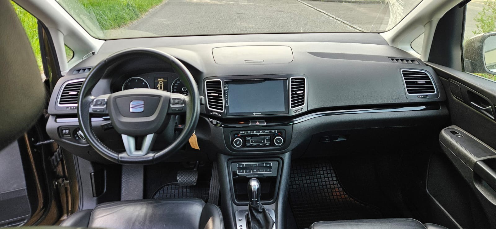 SEAT Alhambra 2.0 TDI Reference Eco DSG-image-2