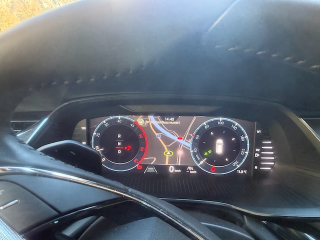 SKODA 2.0 TSI Style 4x4 DSG-image-9