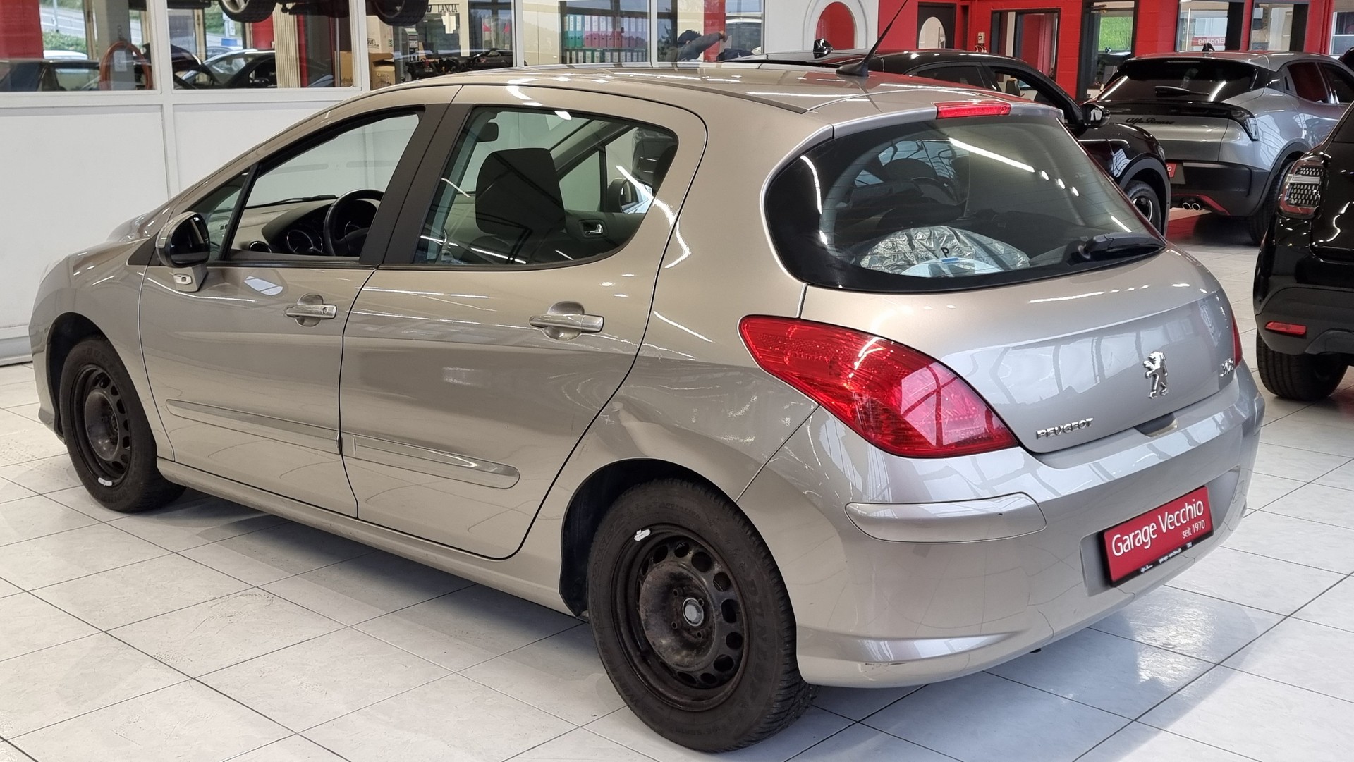 PEUGEOT 308 1.6 16V VTI Sport-image-3