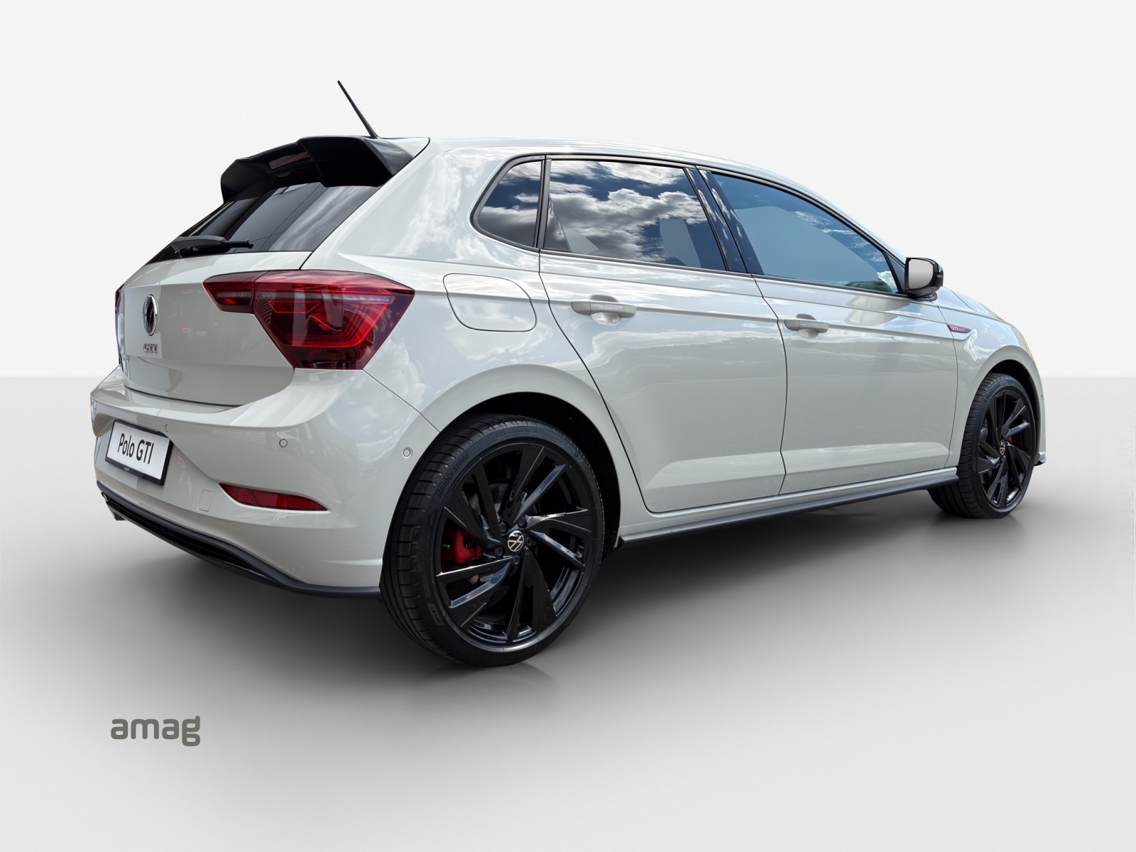 VW Polo GTI 2.0TSI 207PS-image-4