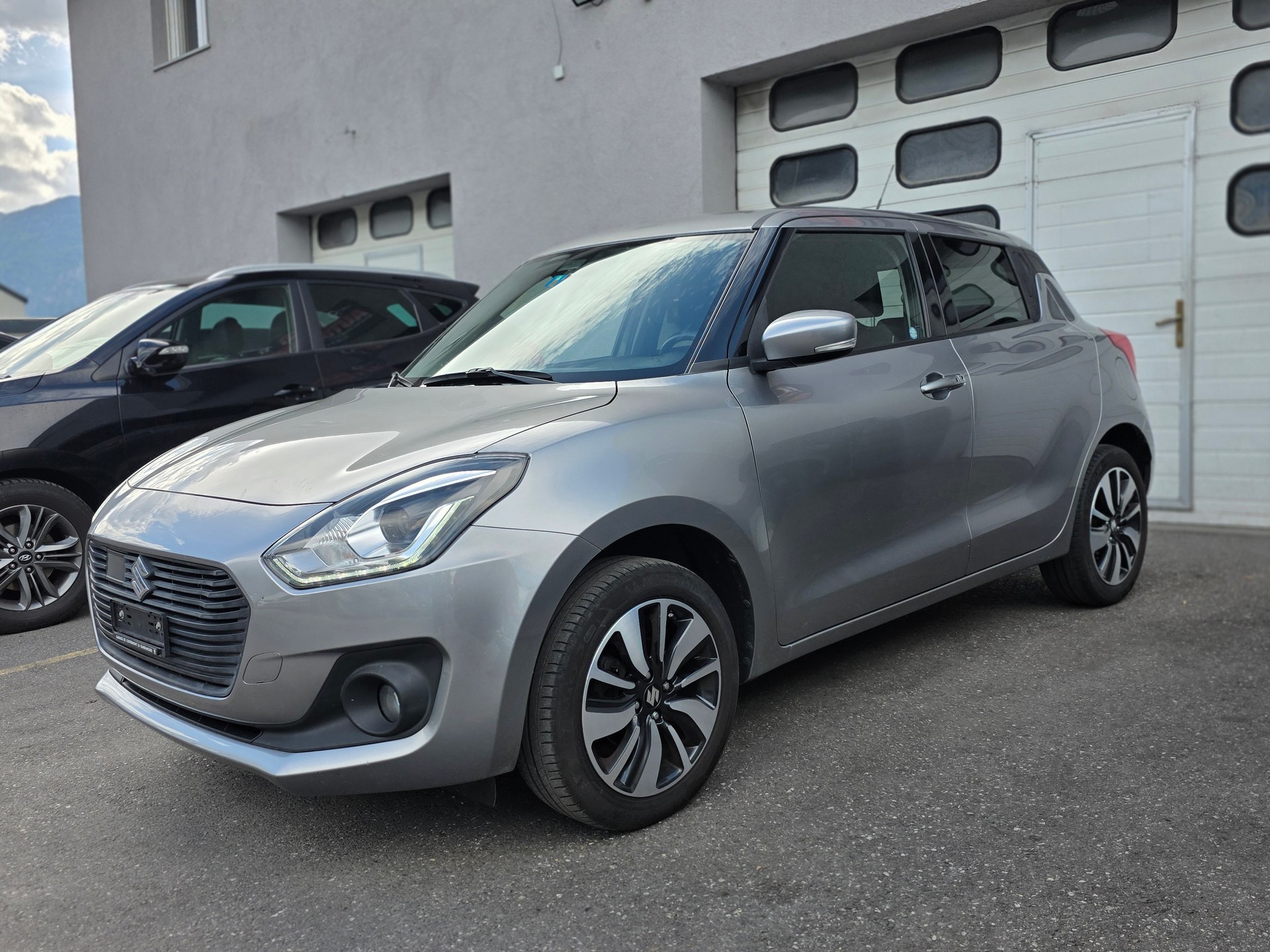 SUZUKI Swift 1.2i 16V SHVS Compact Top Hybrid Allgrip 4x4-showroom-element-1
