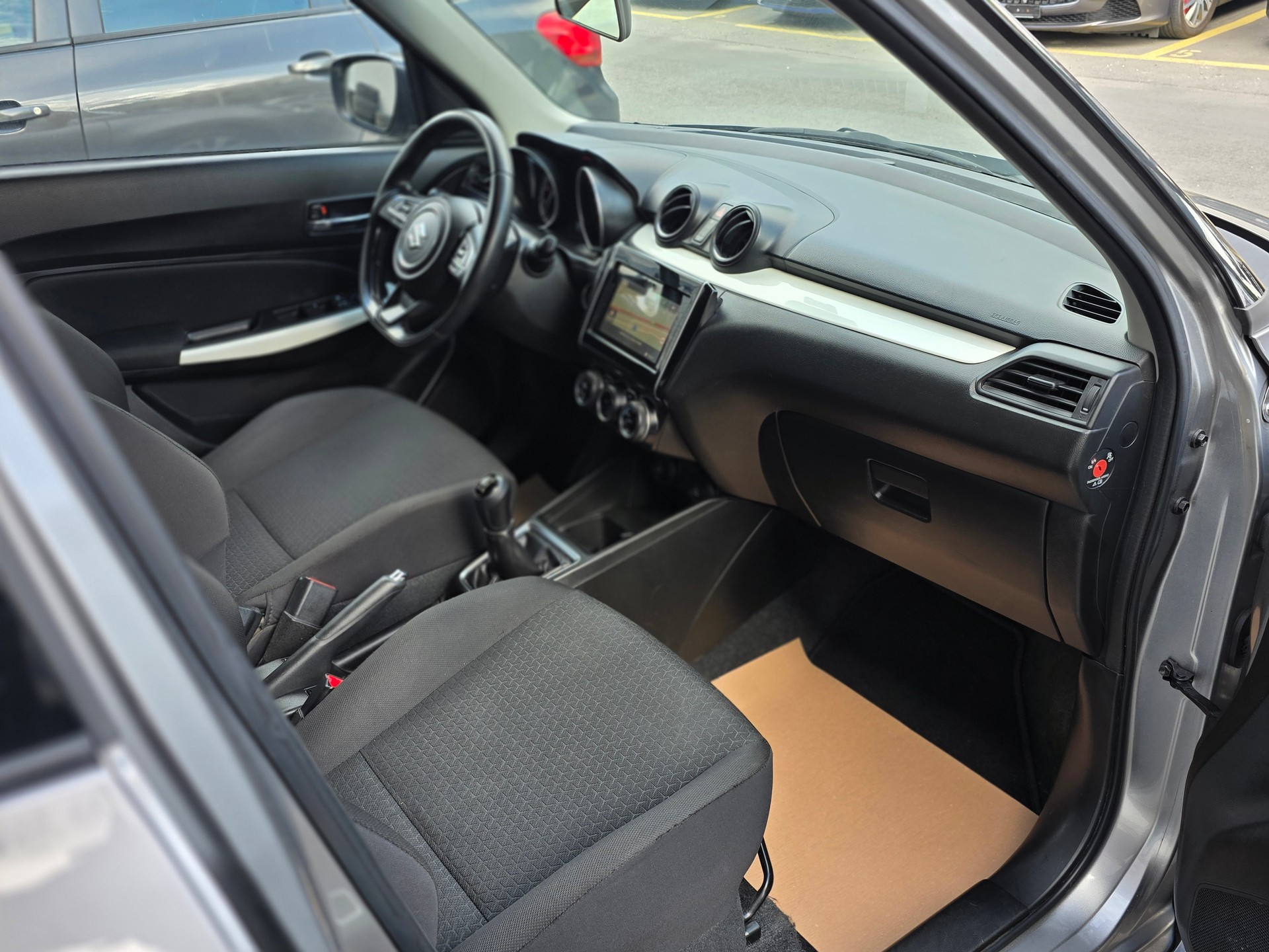 SUZUKI Swift 1.2i 16V SHVS Compact Top Hybrid Allgrip 4x4-image-6