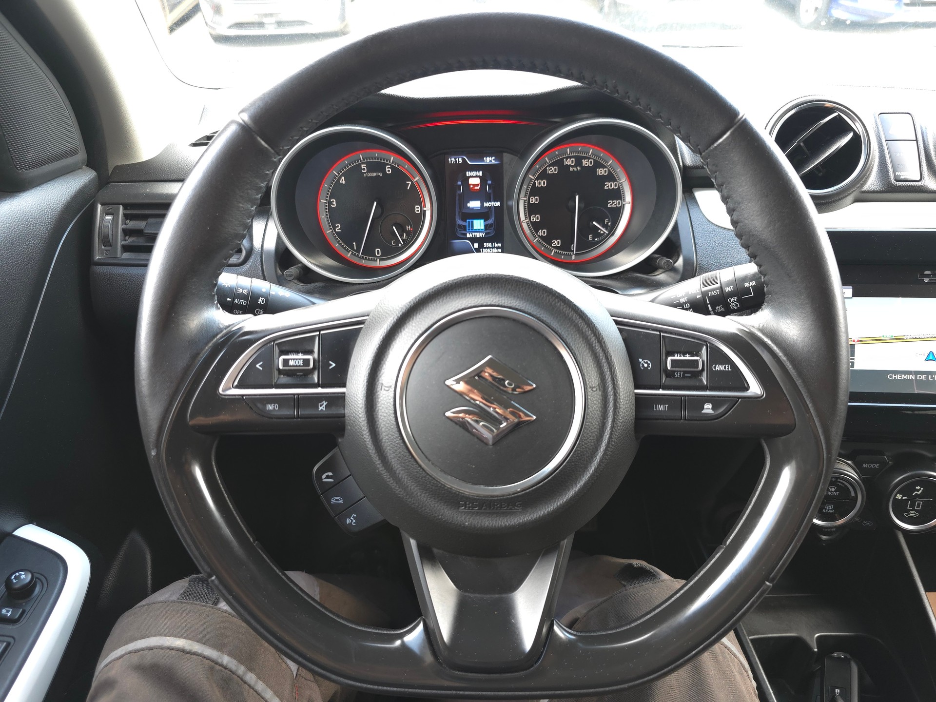 SUZUKI Swift 1.2i 16V SHVS Compact Top Hybrid Allgrip 4x4-image-8