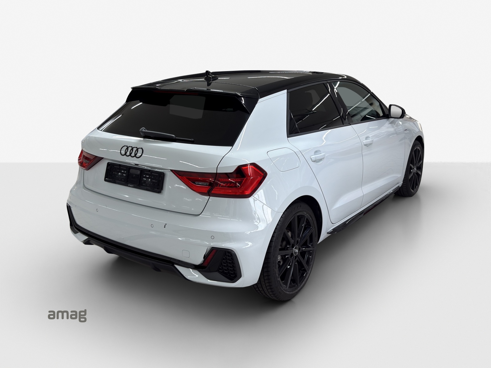 AUDI A1 Sportback 35 TFSI S Line S-tronic-image-4