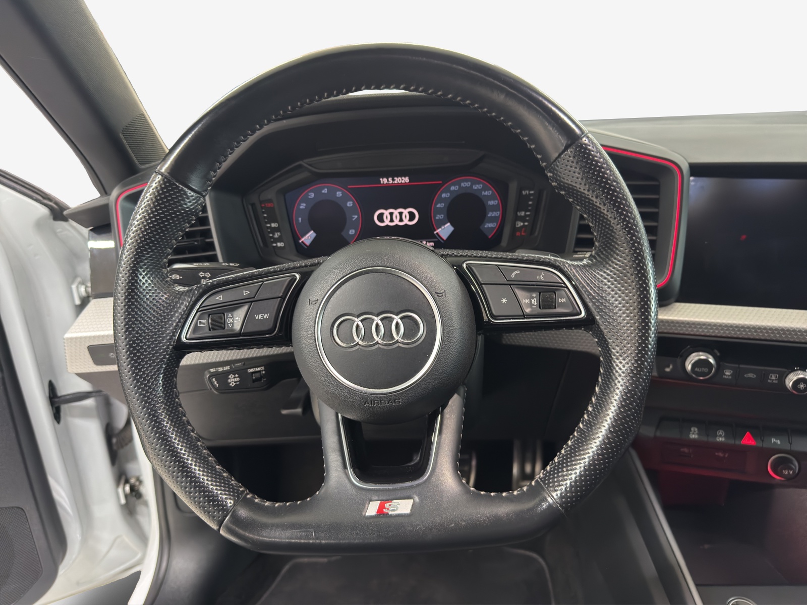 AUDI A1 Sportback 35 TFSI S Line S-tronic-image-9