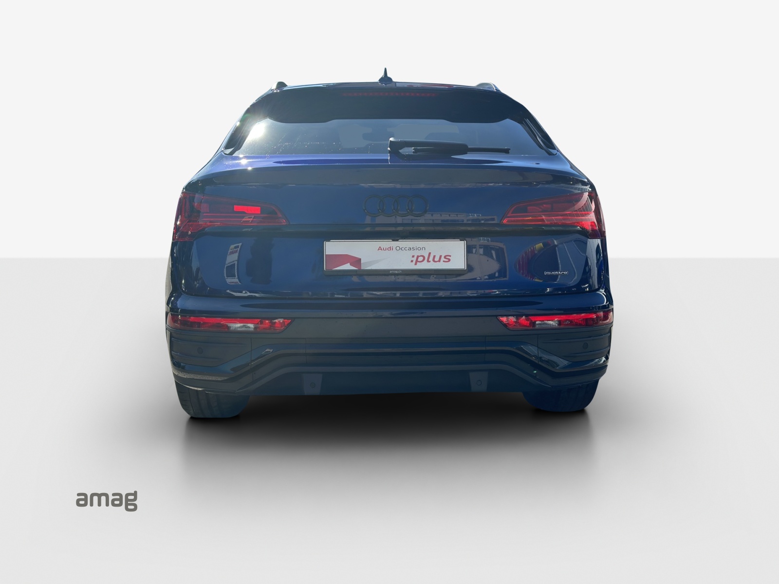 AUDI Q5 Sportback 45 TFSI Black Edition quattro S-tronic-image-3