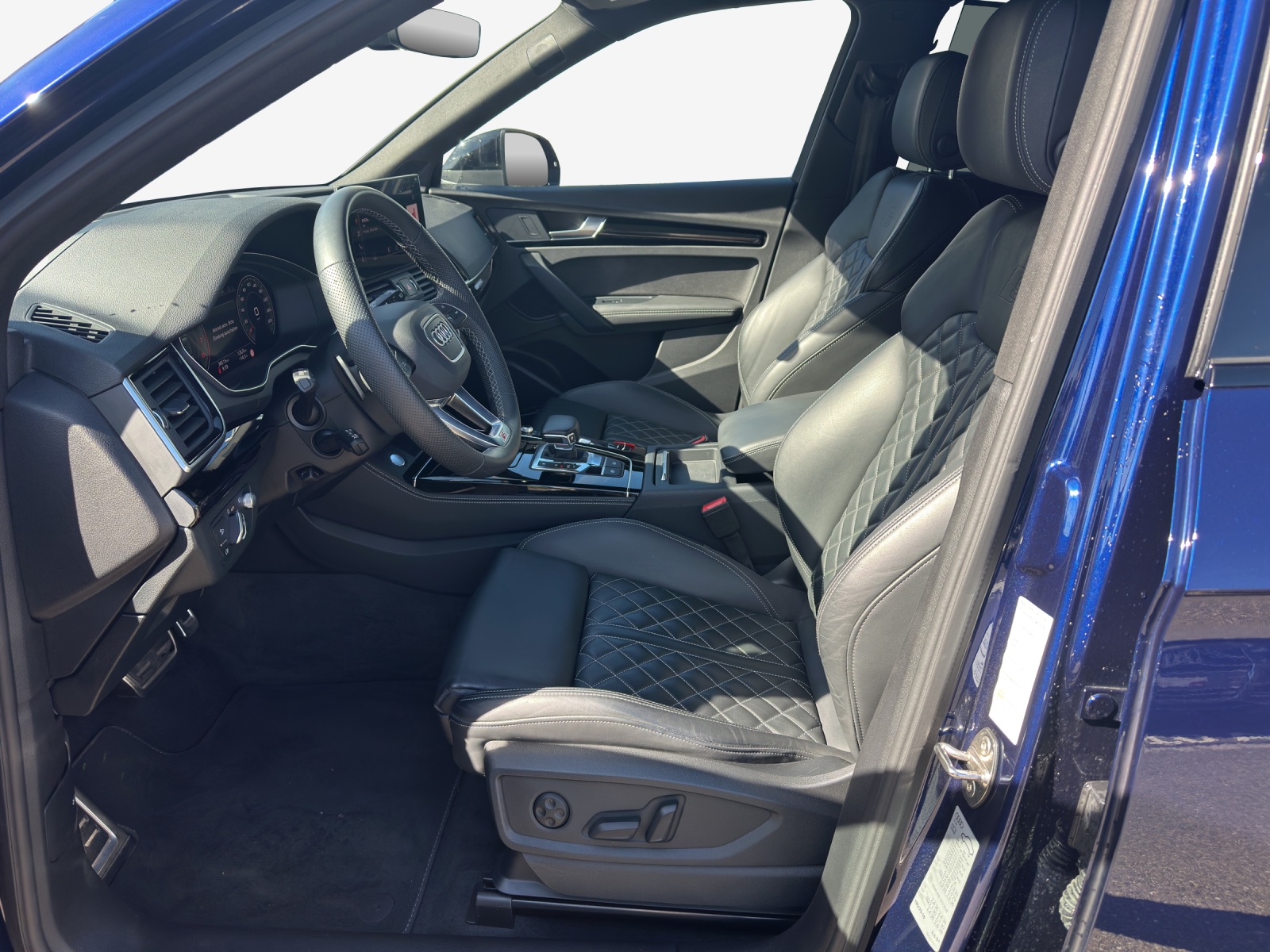 AUDI Q5 Sportback 45 TFSI Black Edition quattro S-tronic-image-7