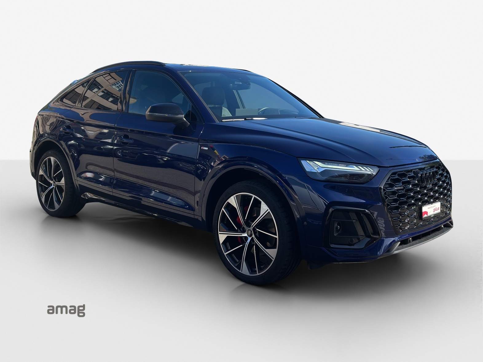 AUDI Q5 Sportback 45 TFSI Black Edition quattro S-tronic-image-5