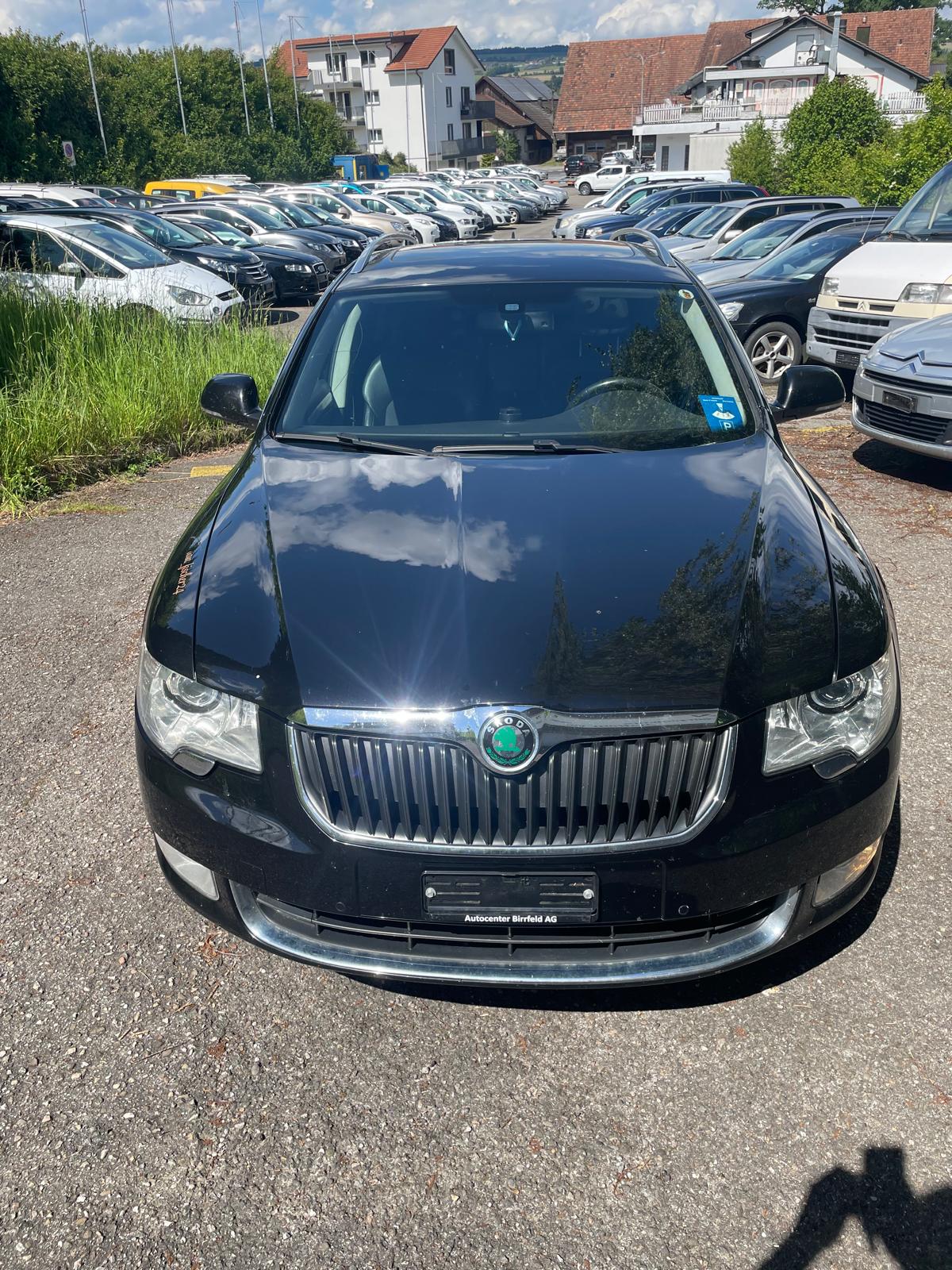 SKODA Superb Combi 2.0 TDi Ambition DSG