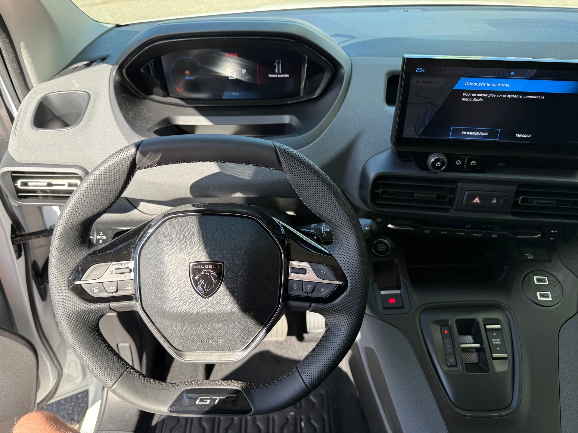 PEUGEOT Rifter 1.5 BlueHDi GT EAT8-image-11