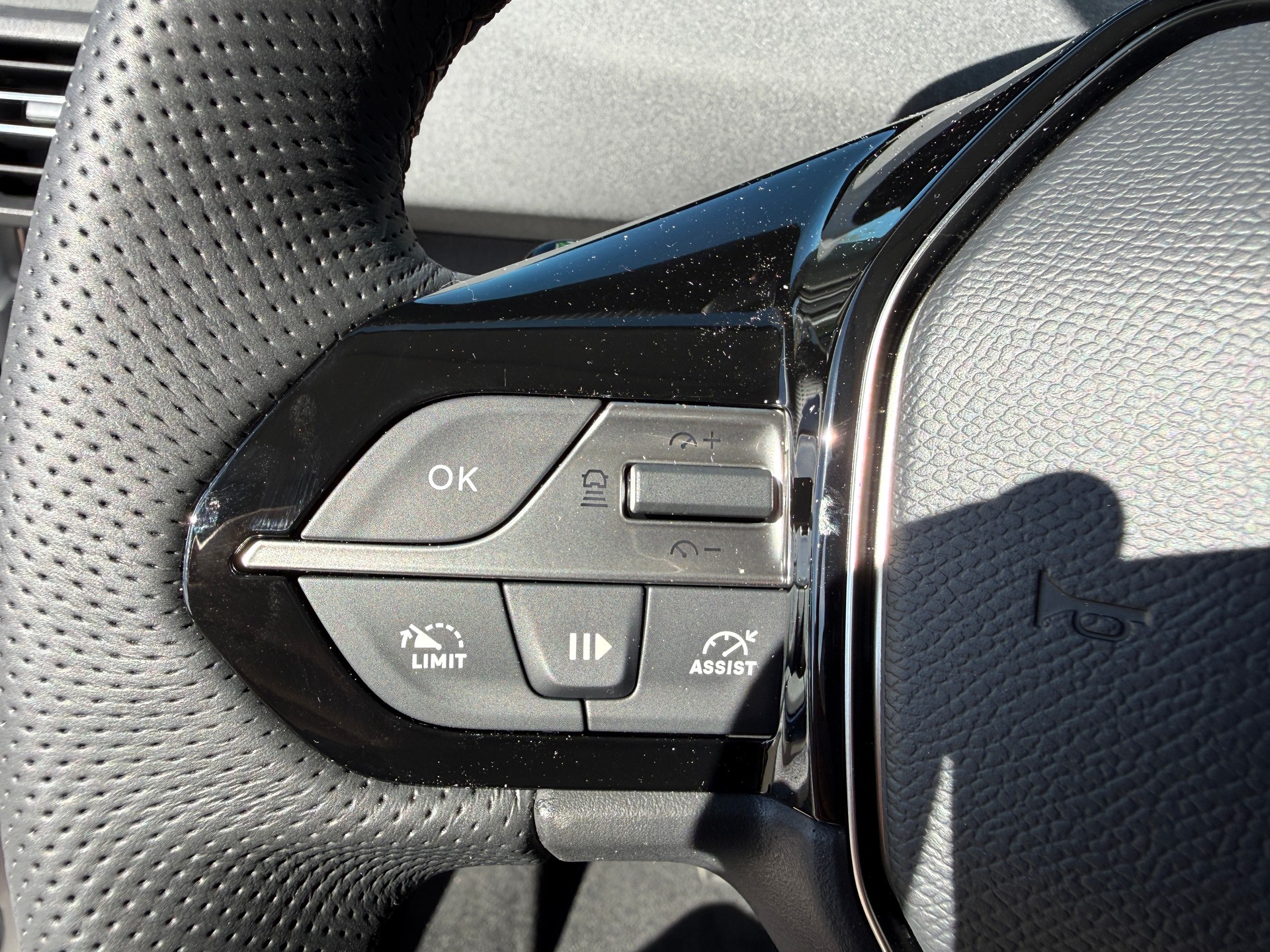 PEUGEOT Rifter 1.5 BlueHDi GT EAT8-image-12