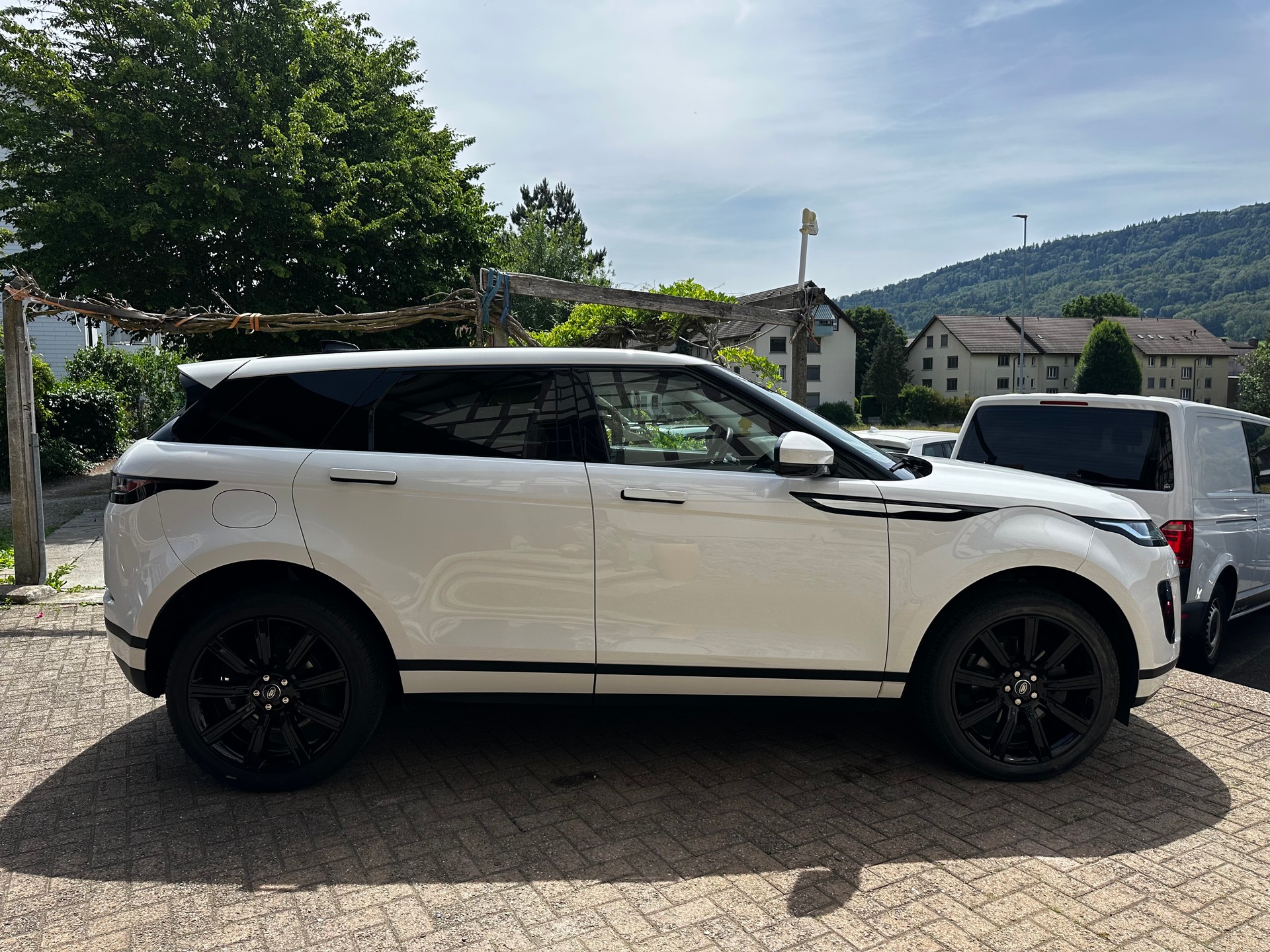 LAND ROVER Range Rover Evoque D 150-image-4