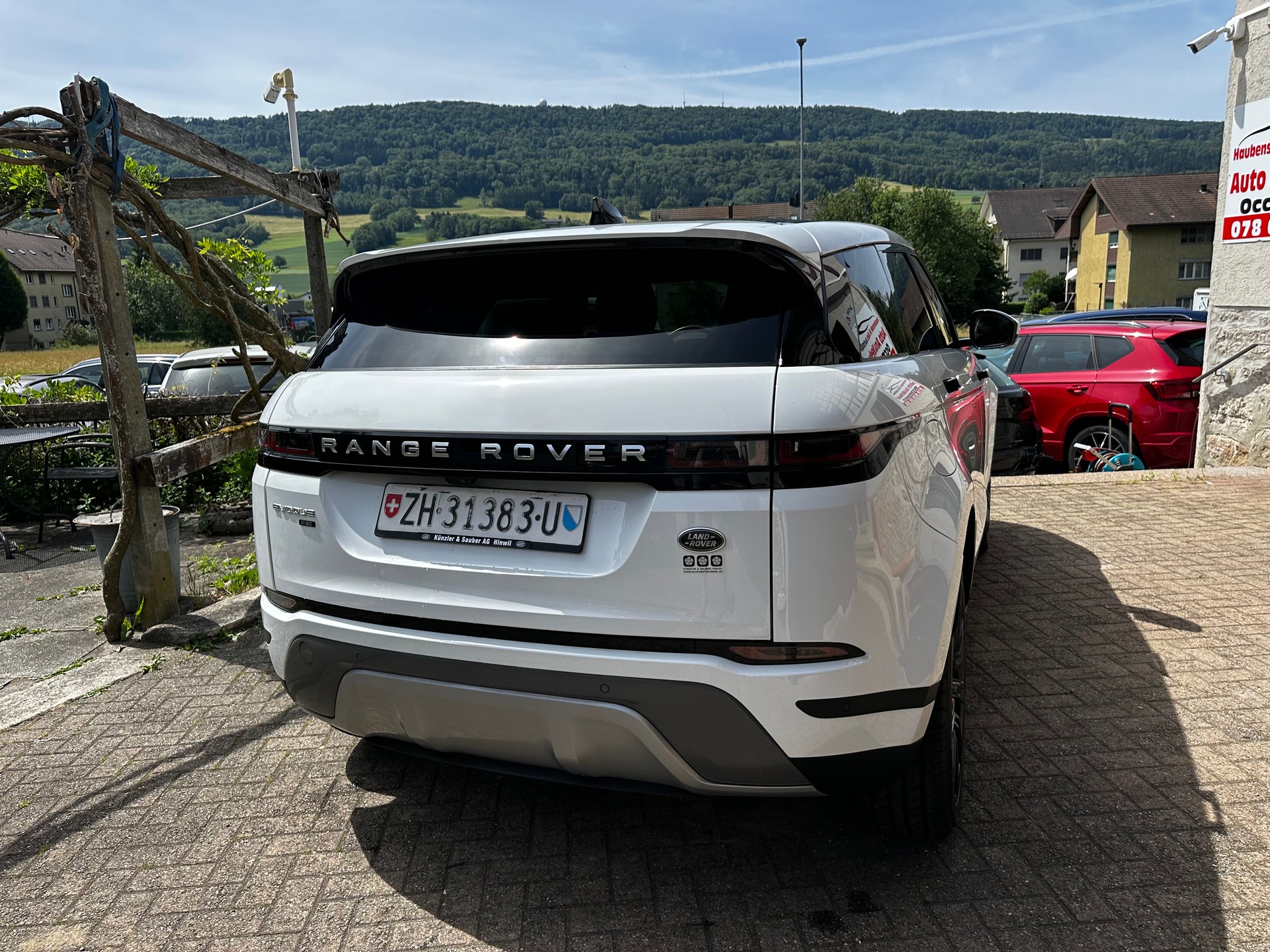 LAND ROVER Range Rover Evoque D 150-image-2