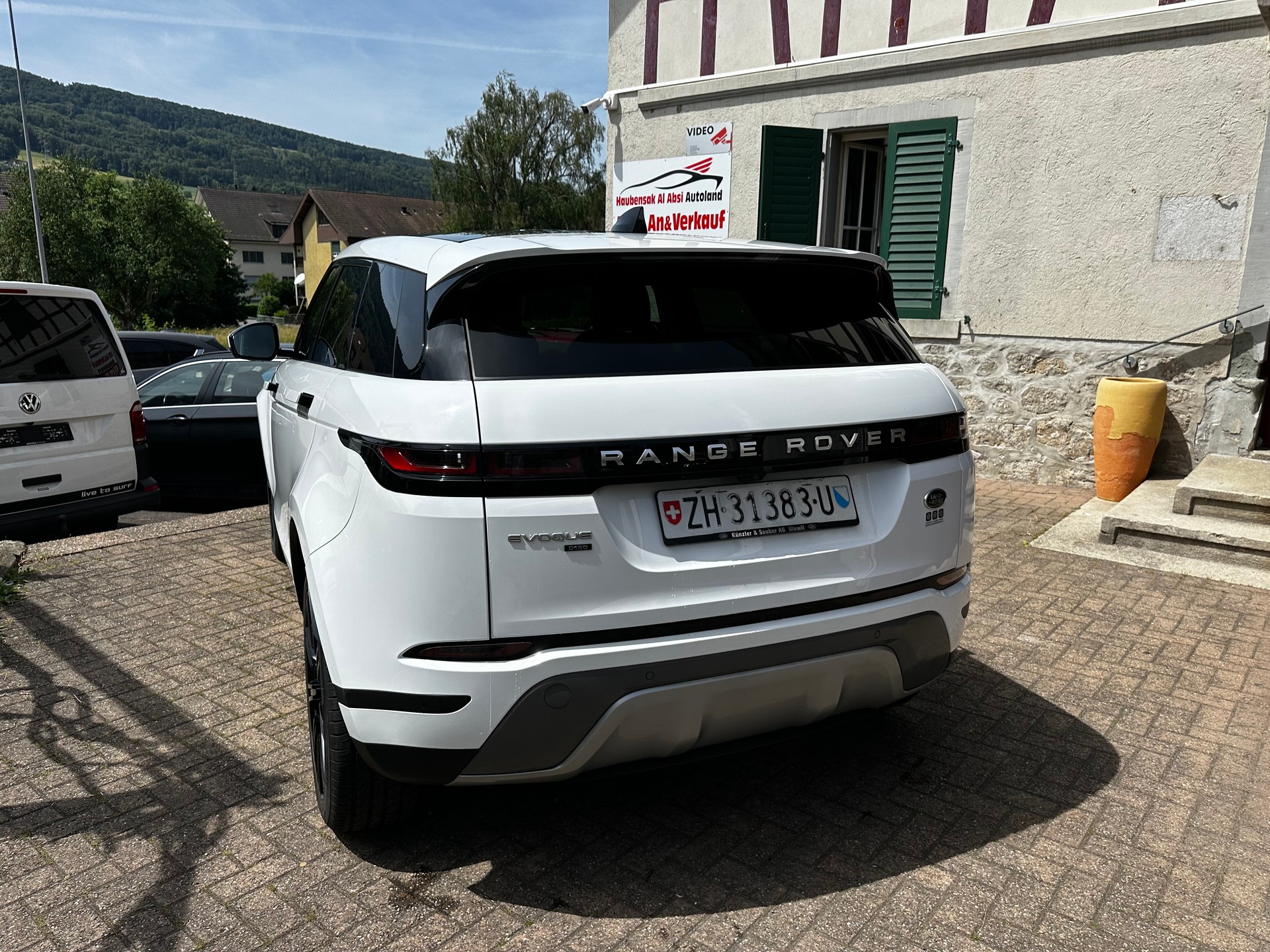 LAND ROVER Range Rover Evoque D 150-image-3