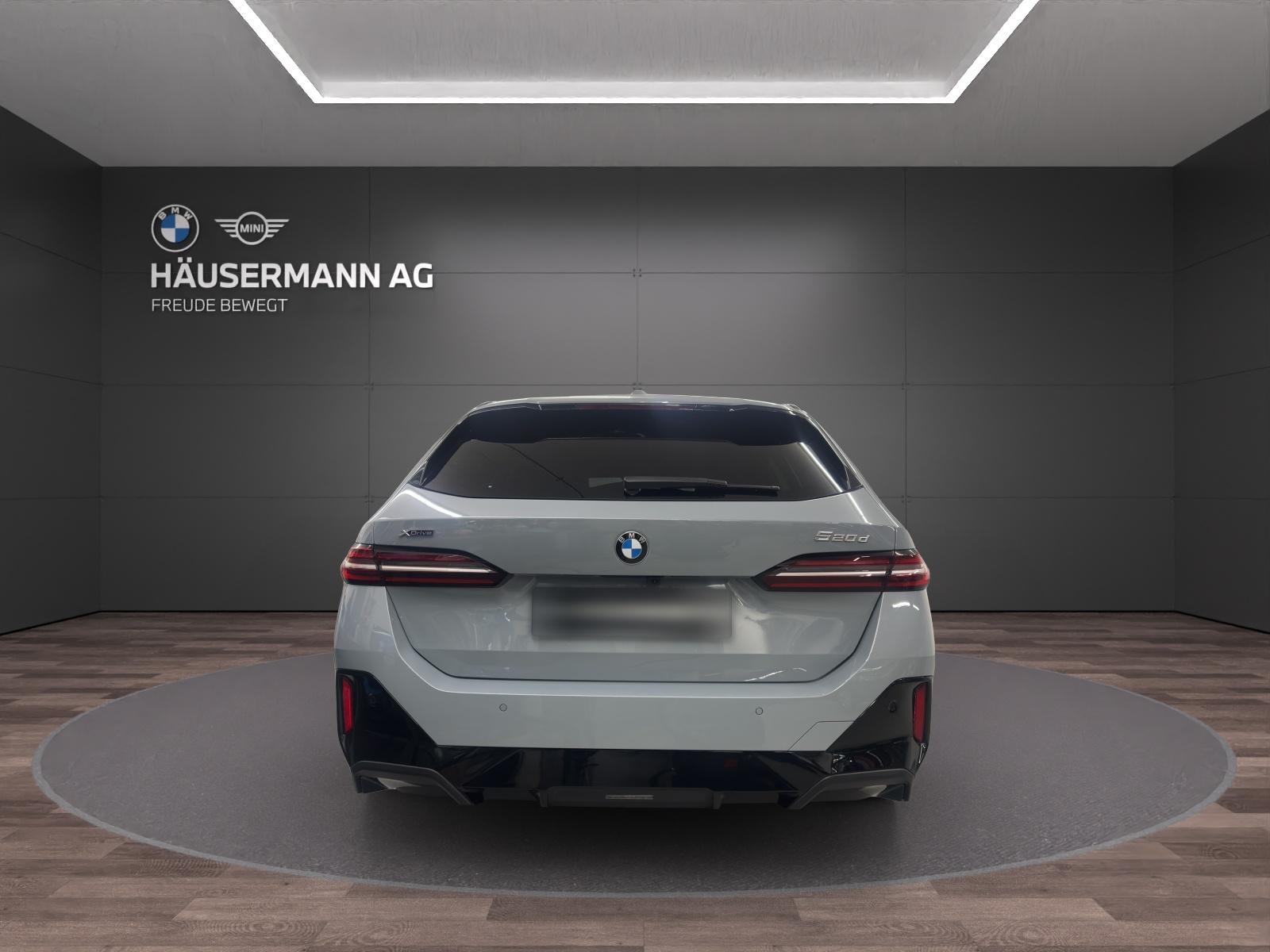 BMW 520d xDrive Touring M Sportpaket-image-5