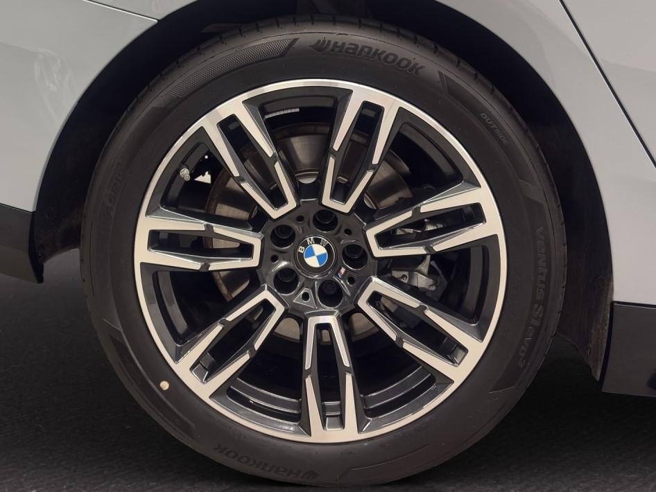 BMW 520d xDrive Touring M Sportpaket-image-10