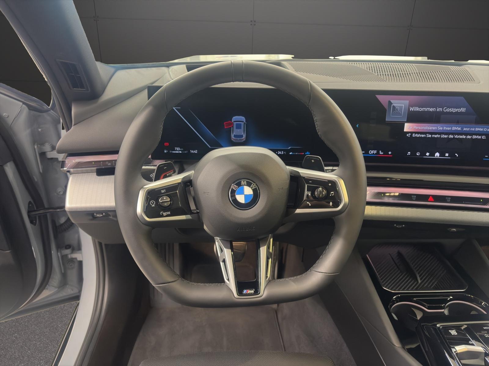 BMW 520d xDrive Touring M Sportpaket-image-12