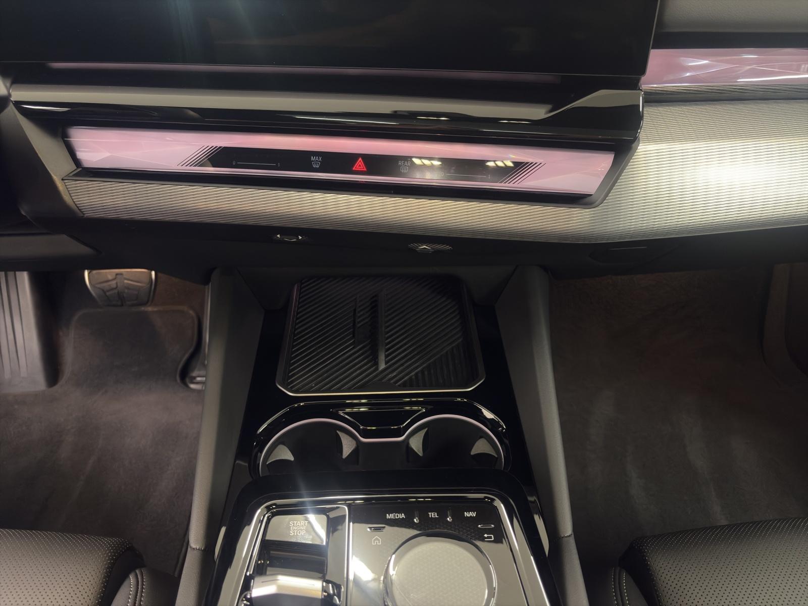 BMW 520d xDrive Touring M Sportpaket-image-16