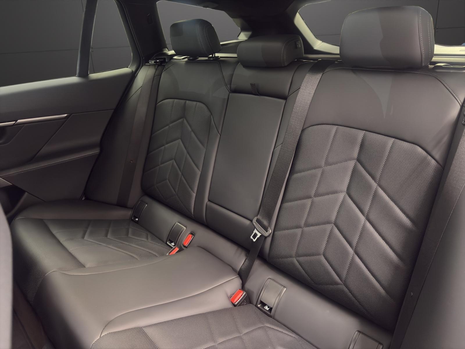 BMW 520d xDrive Touring M Sportpaket-image-15