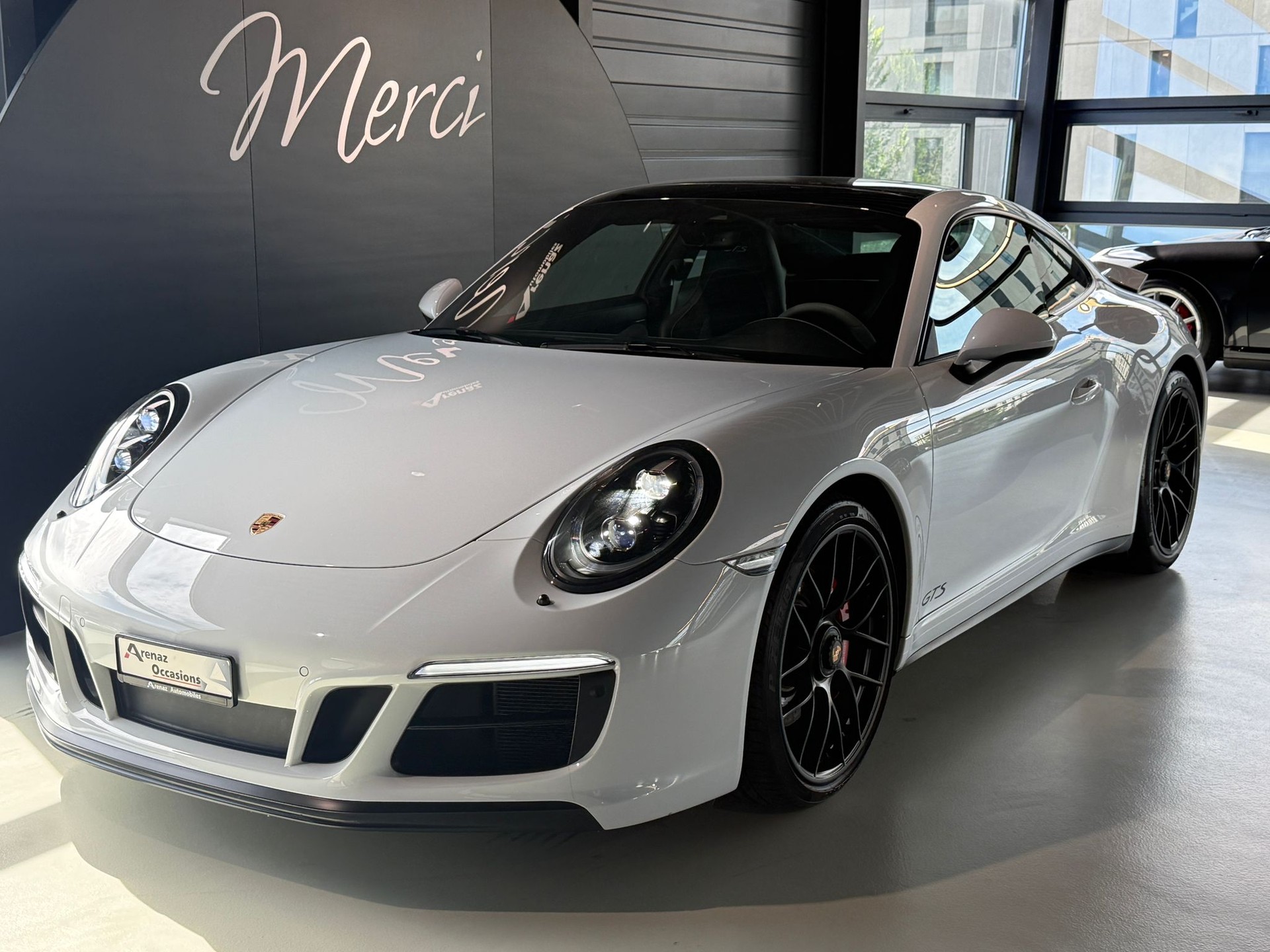 PORSCHE 911 Carrera 4 GTS PDK-showroom-element-1