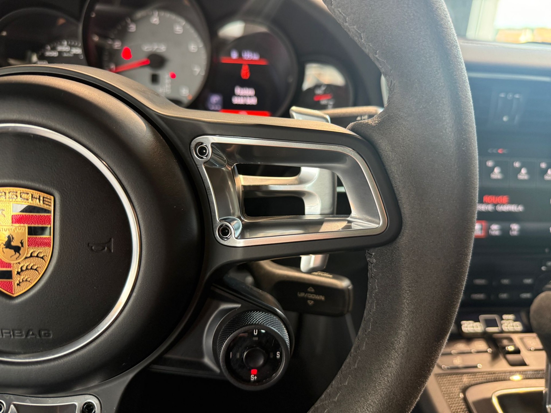 PORSCHE 911 Carrera 4 GTS PDK-image-18