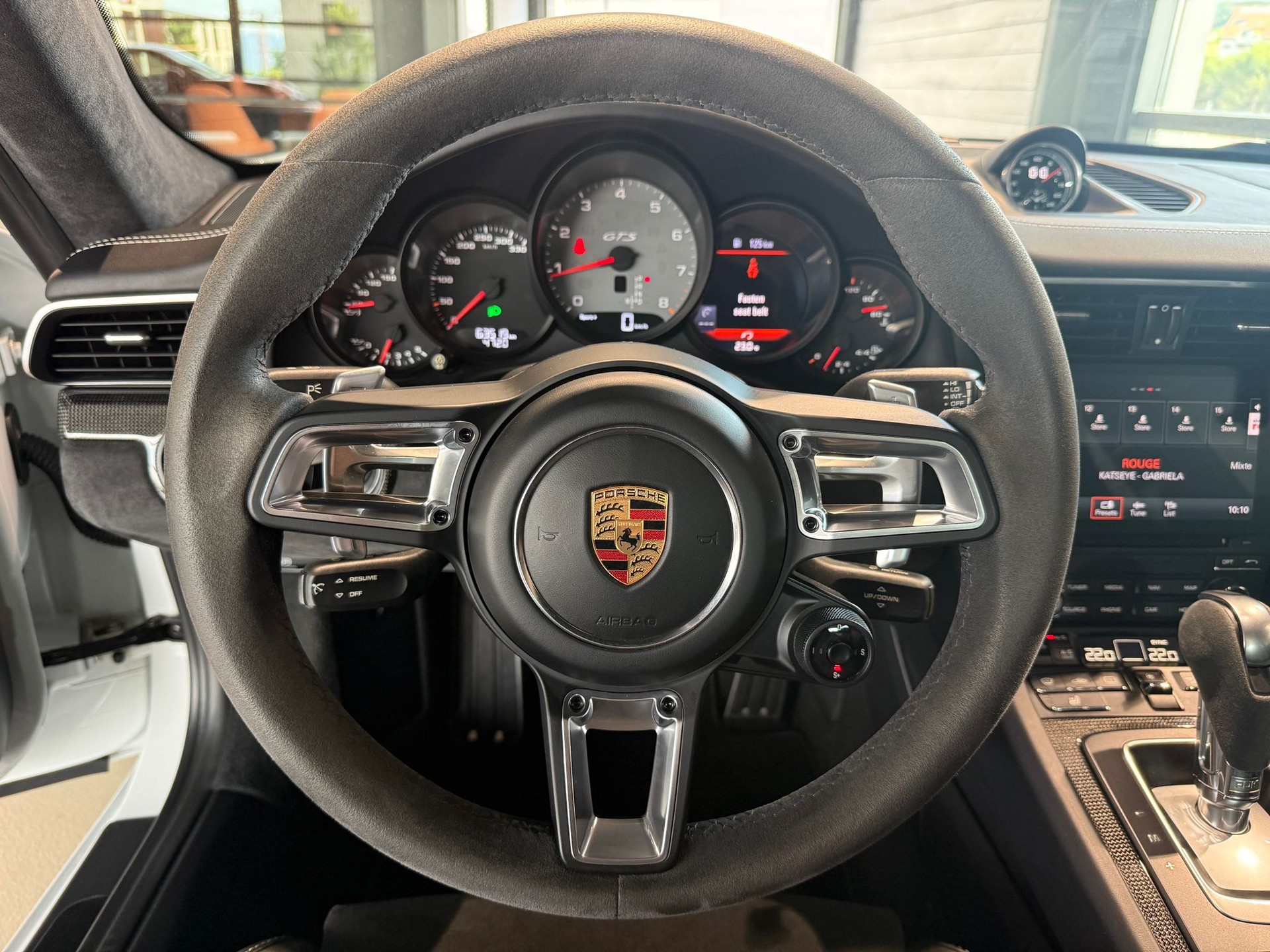 PORSCHE 911 Carrera 4 GTS PDK-image-16