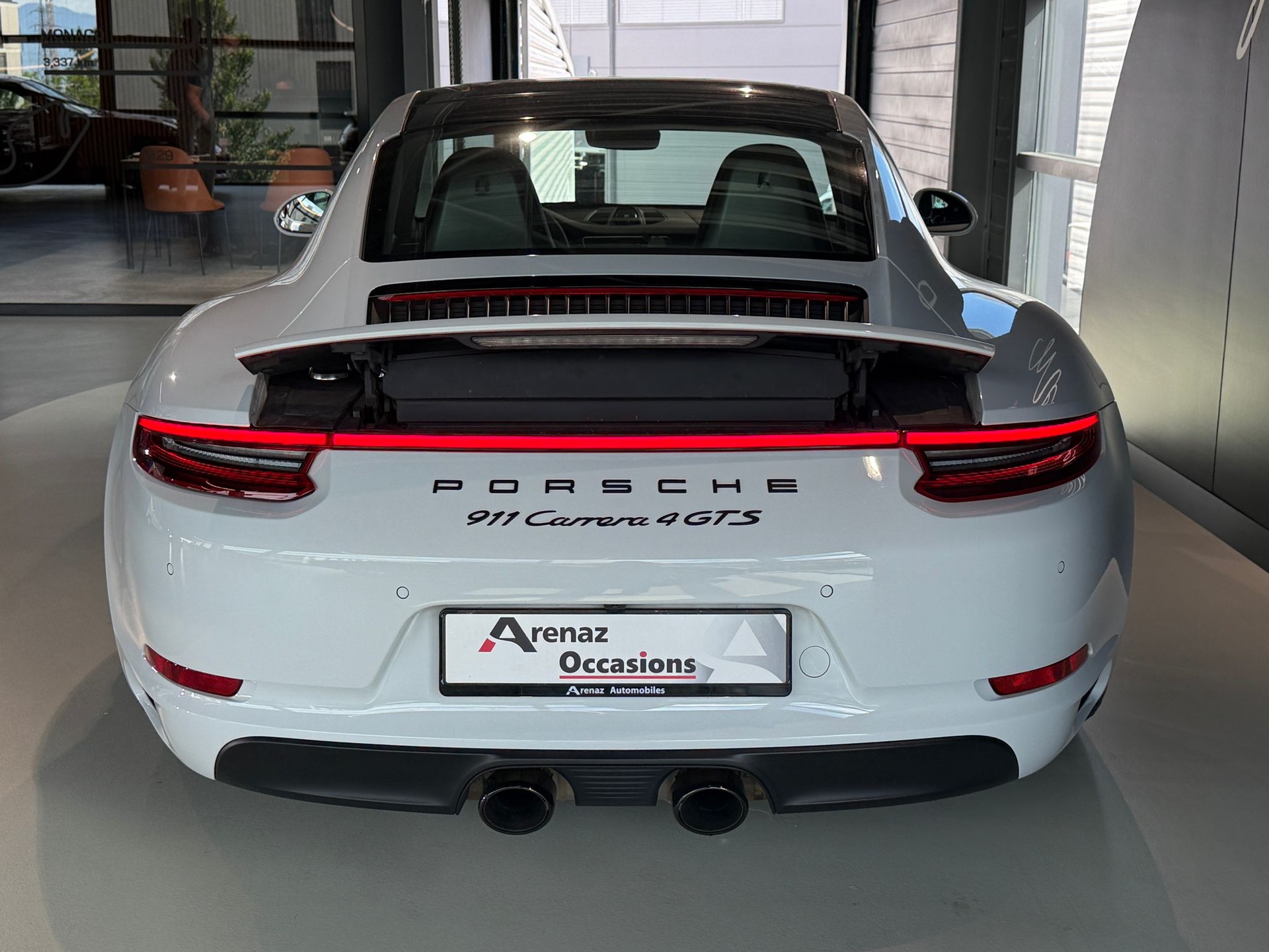 PORSCHE 911 Carrera 4 GTS PDK-image-7