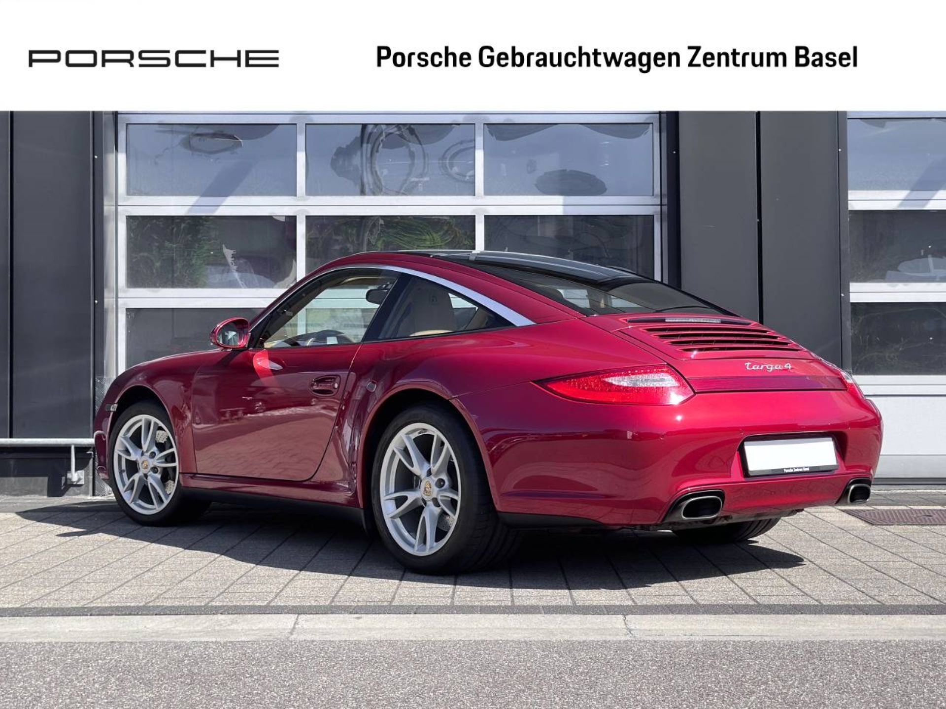 PORSCHE 911 Targa 4-image-2