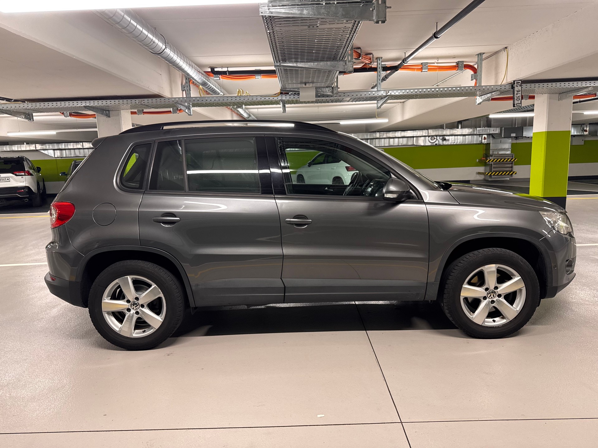 VW Tiguan 1.4 TSI BlueMotion Value 4x2-image-2