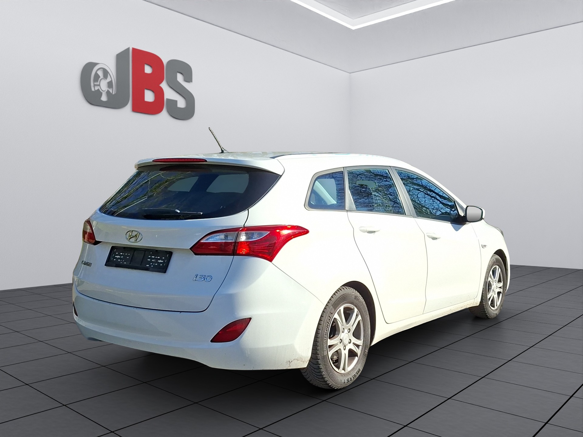 HYUNDAI i30 Wagon 1.6 CRDi Amplia Automatic DCT-image-6
