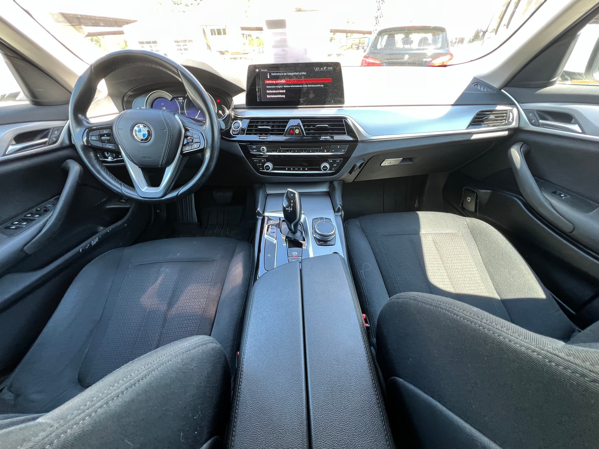 BMW 520d xDrive Touring Steptronic-image-7