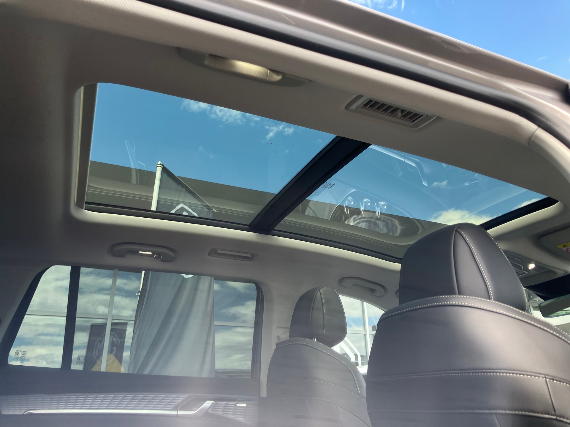 MG S9 1.5 T PHEV Premium-image-5