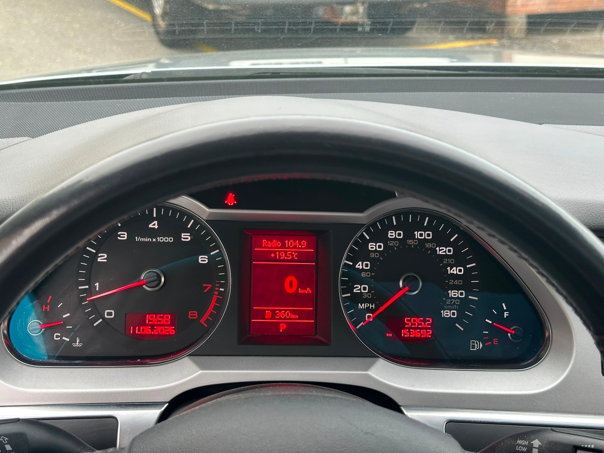 AUDI A6-image-6