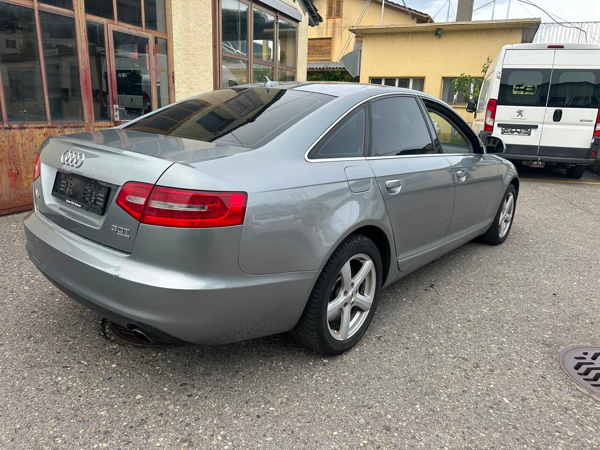 AUDI A6-image-3