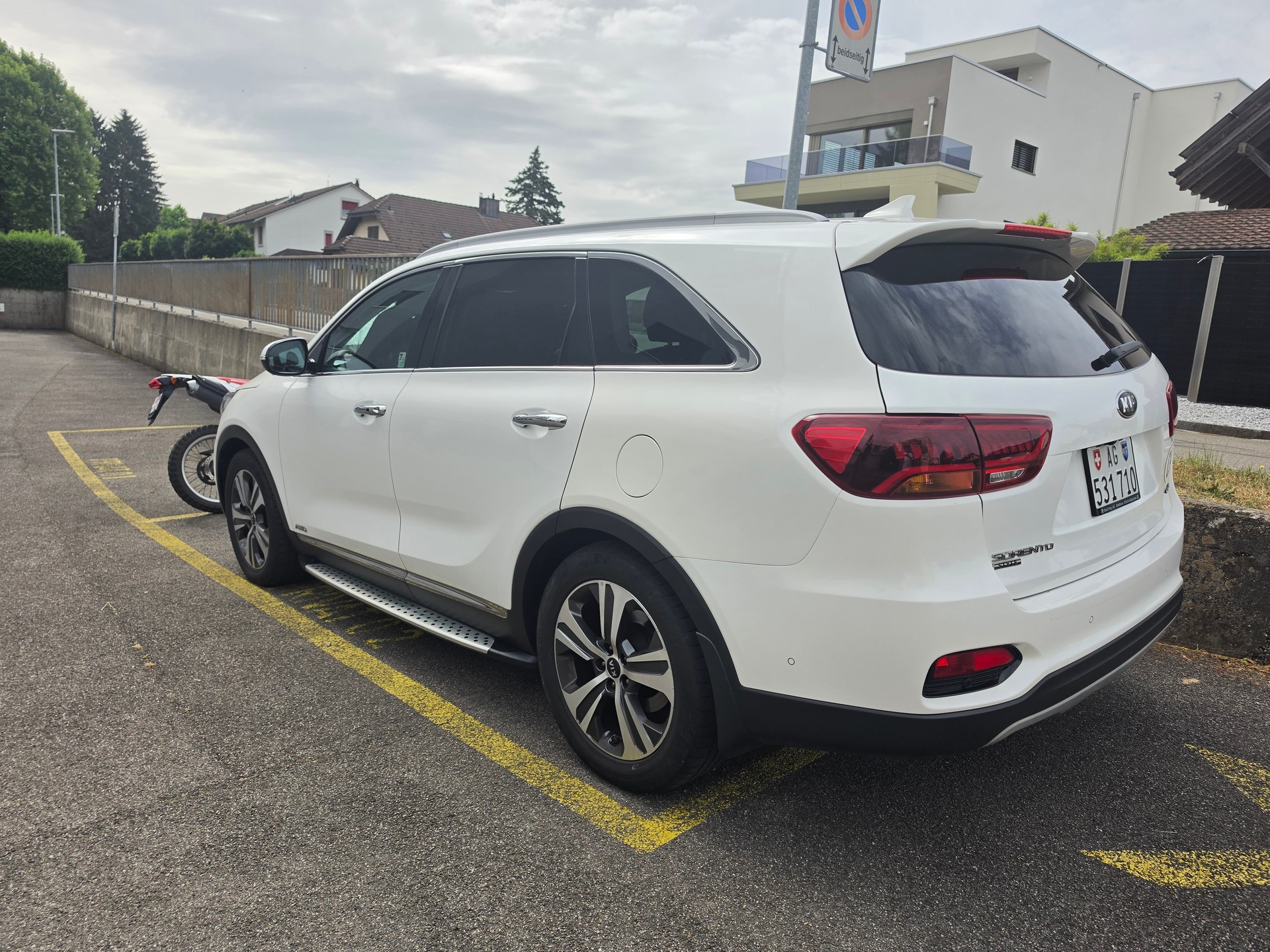 KIA 2.2 CRDi Style 7P-image-0