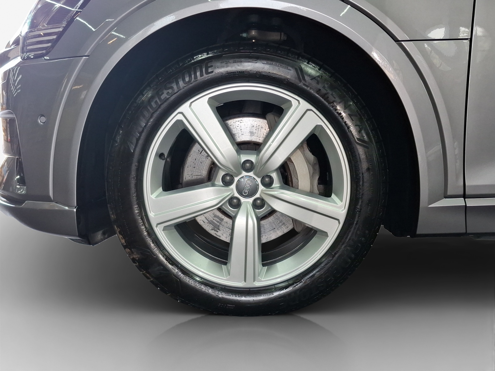 AUDI e-tron 55 Advanced quattro-image-15