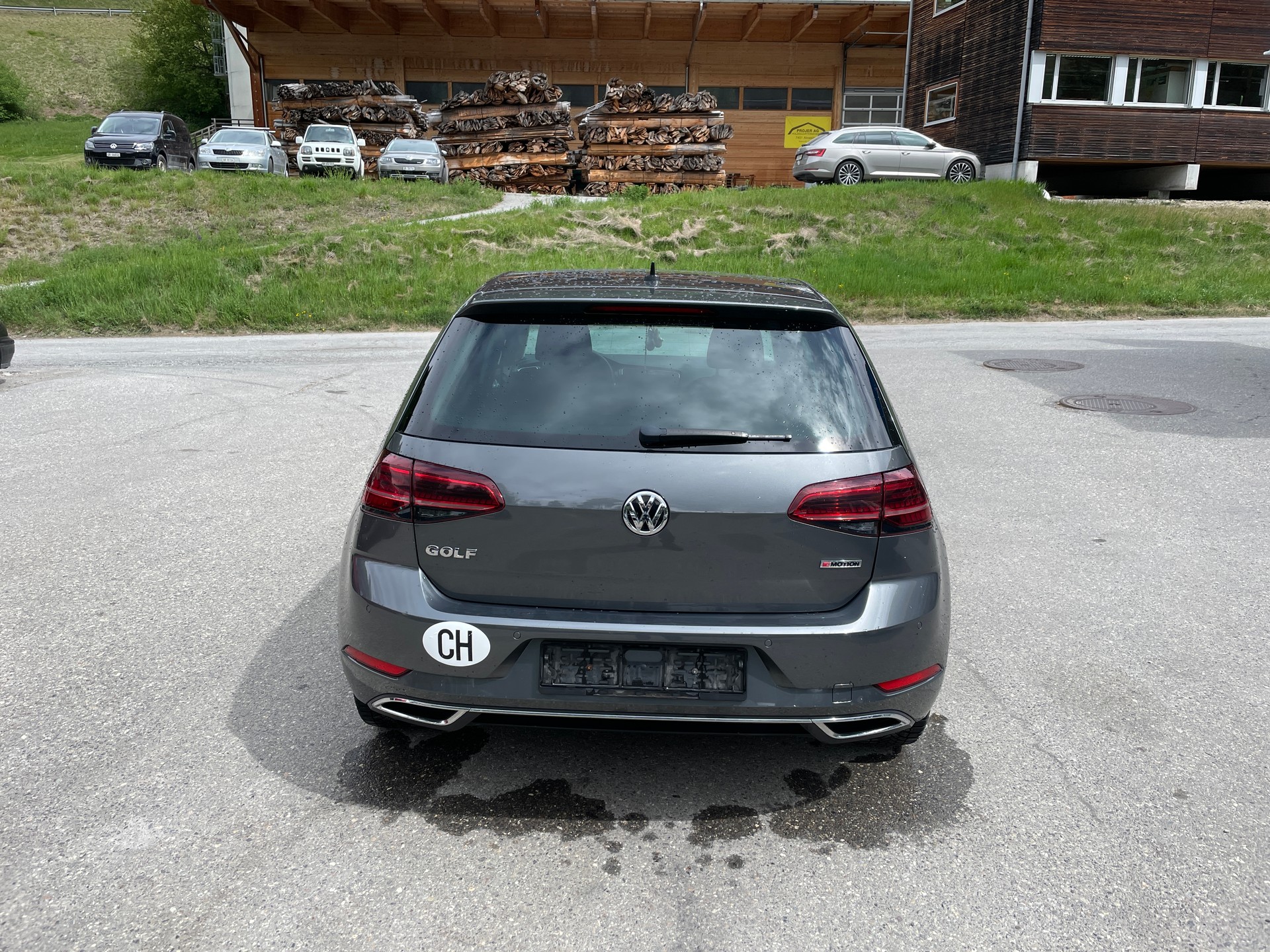 VW Golf 2.0 TDI Highline Swiss Line Limited 4M DSG-image-4