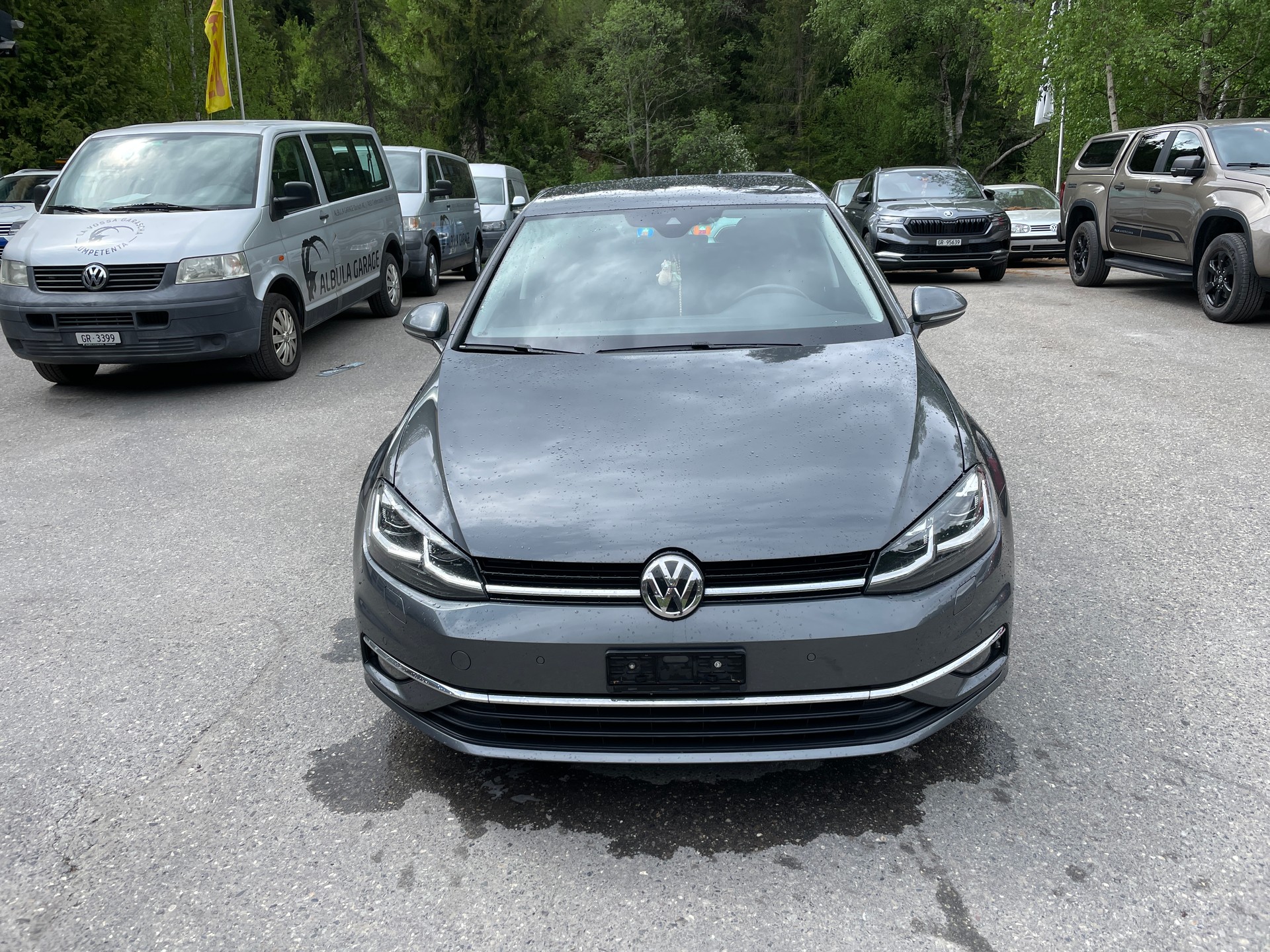 VW Golf 2.0 TDI Highline Swiss Line Limited 4M DSG-image-0