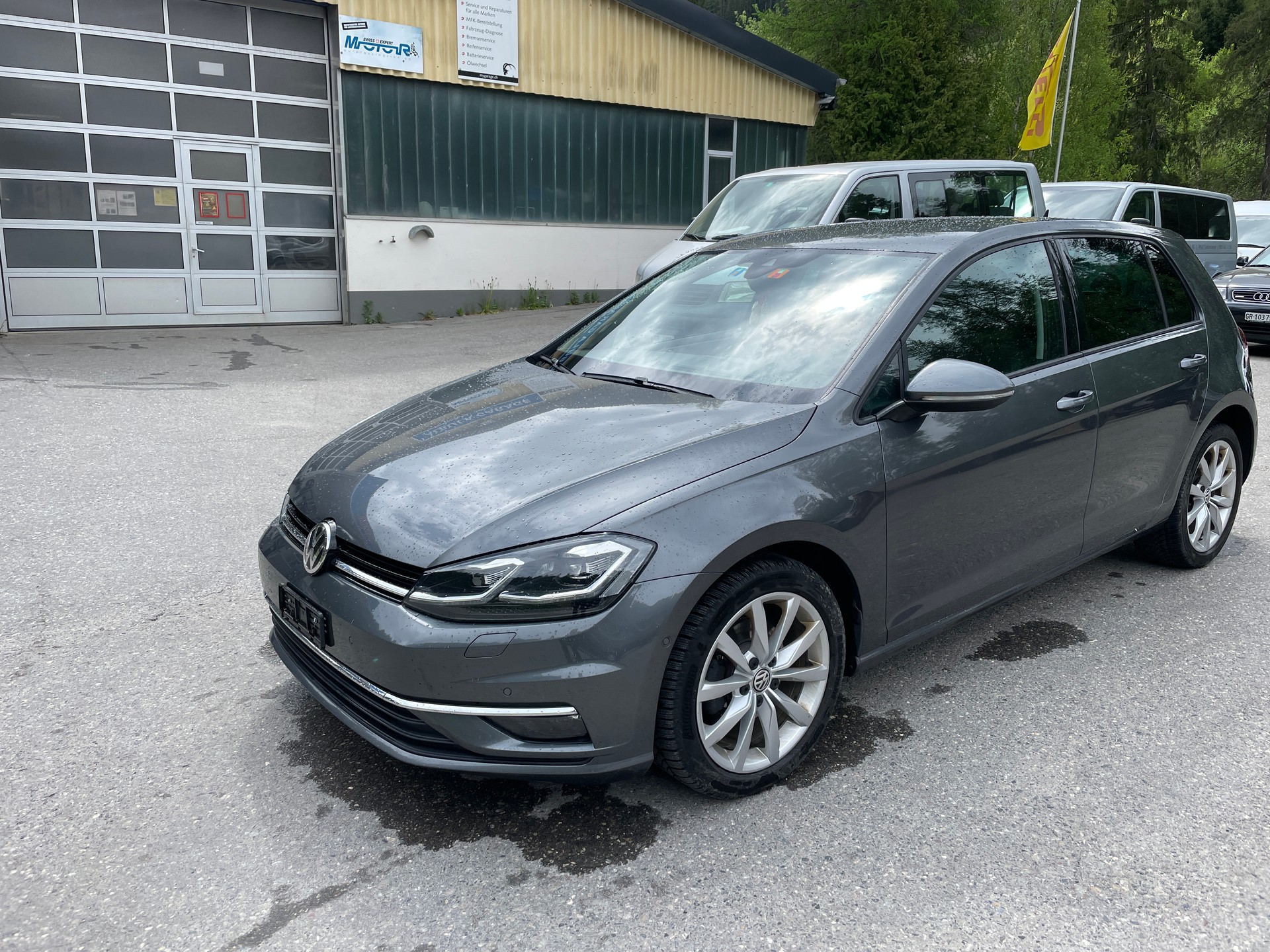 VW Golf 2.0 TDI Highline Swiss Line Limited 4M DSG-image-1